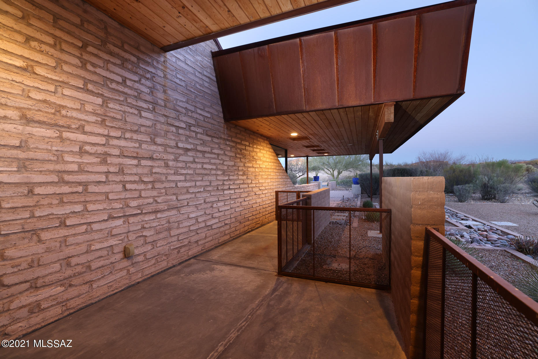 Colonia Real (1-50) - Residential