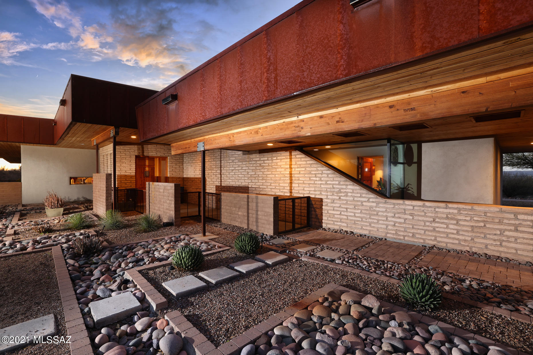 Colonia Real (1-50) - Residential