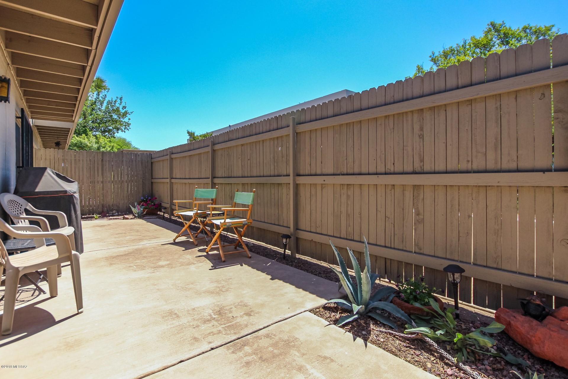 Tucson Prince Townhouses - Residential