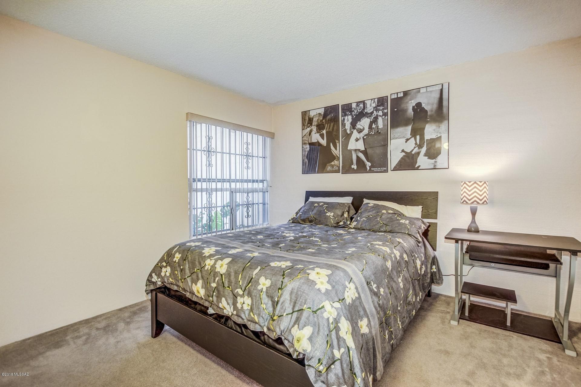Tucson Prince Townhouses - Residential