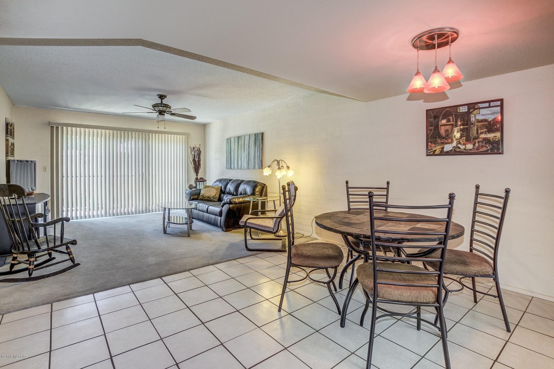 Tucson Prince Townhouses - Residential