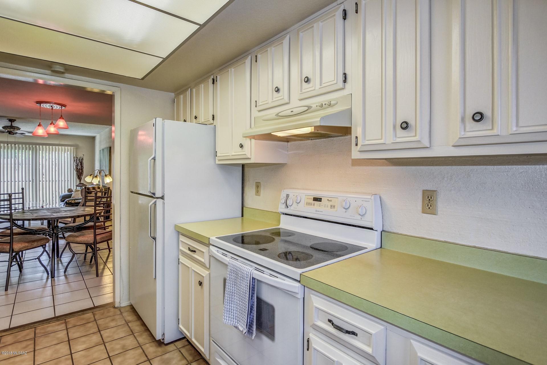 Tucson Prince Townhouses - Residential