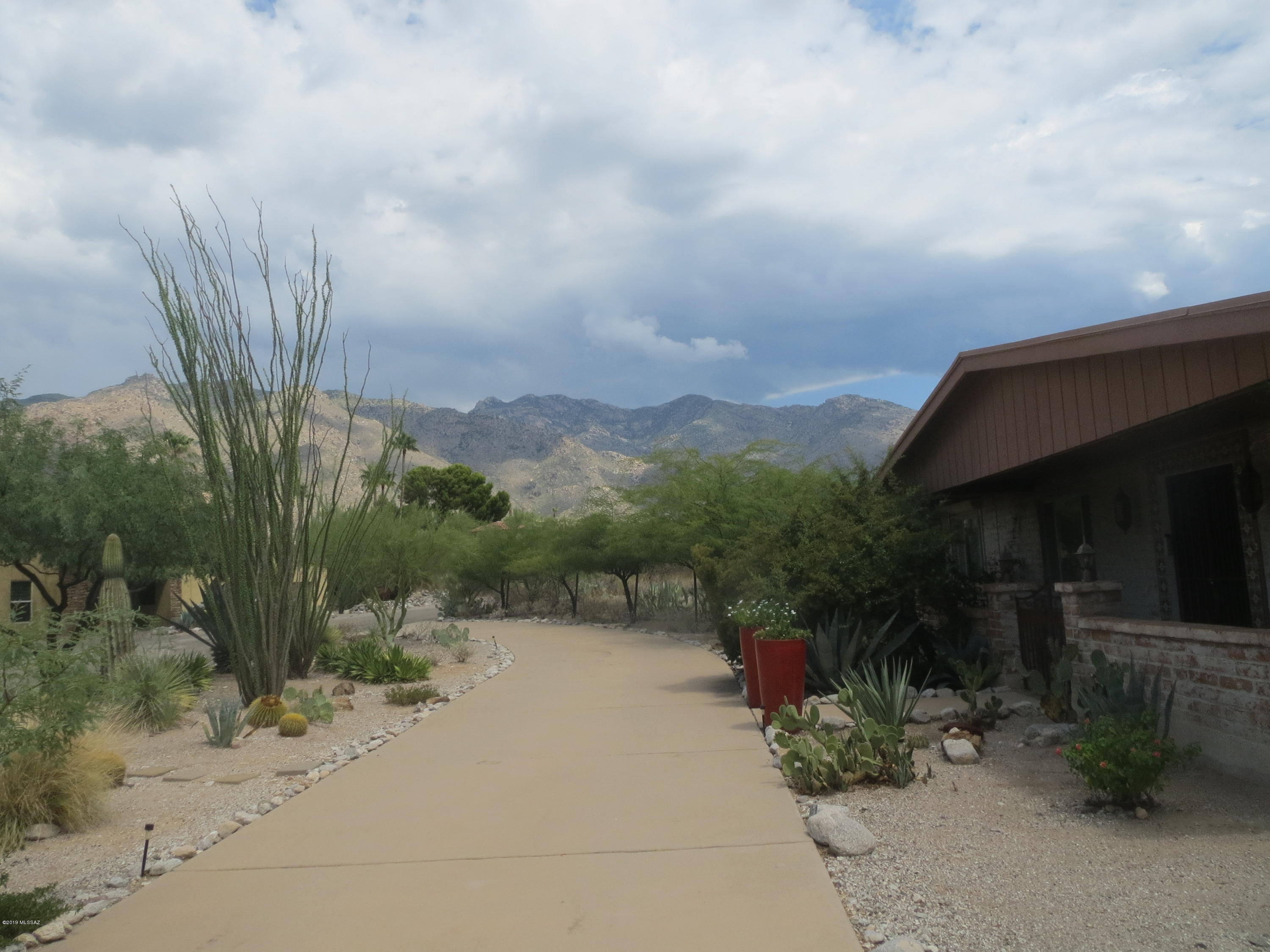Skyline Bel Air Estates (299-333 & 347-357) - Residential Lease
