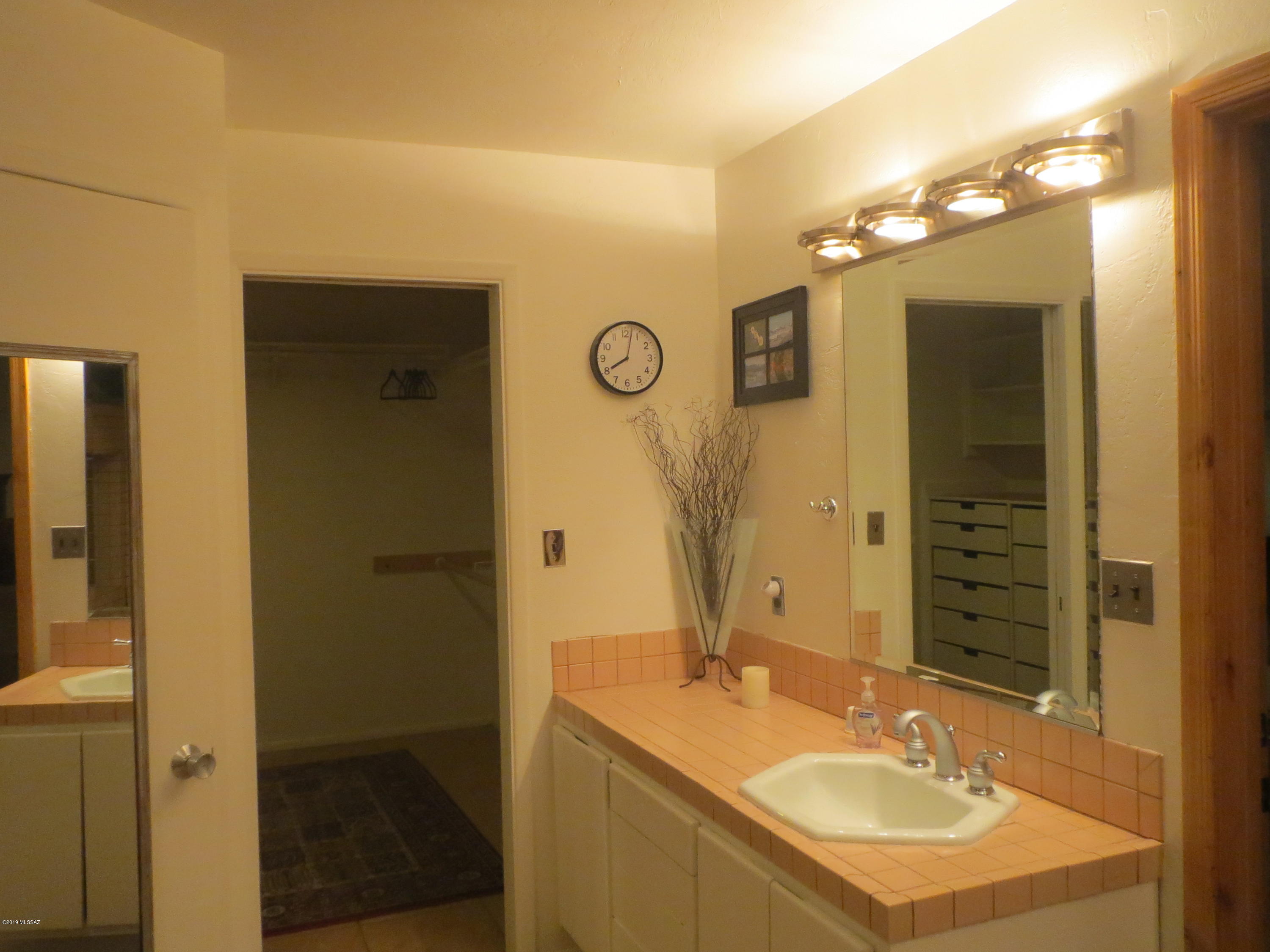 Skyline Bel Air Estates (299-333 & 347-357) - Residential Lease