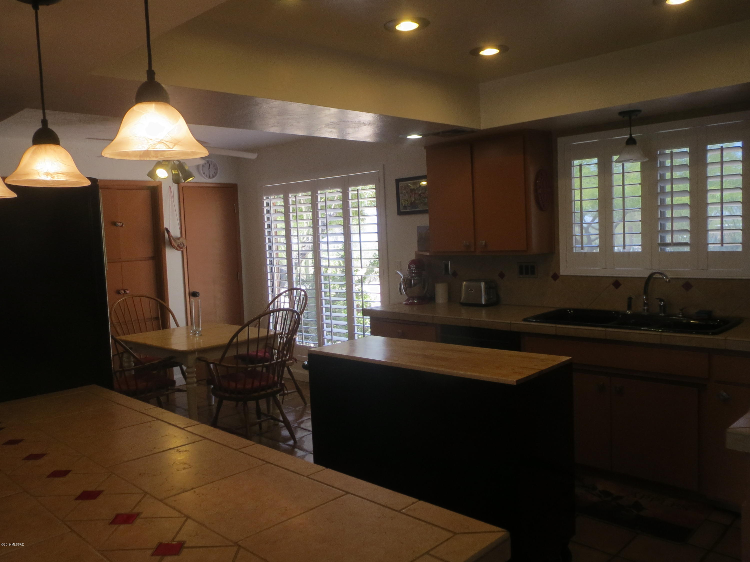 Skyline Bel Air Estates (299-333 & 347-357) - Residential Lease