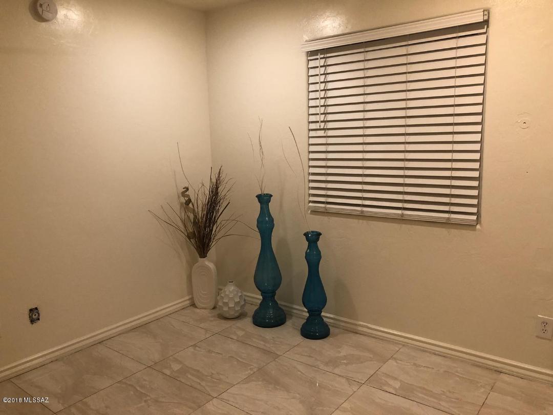 Kino Meadows (1-128) - Residential