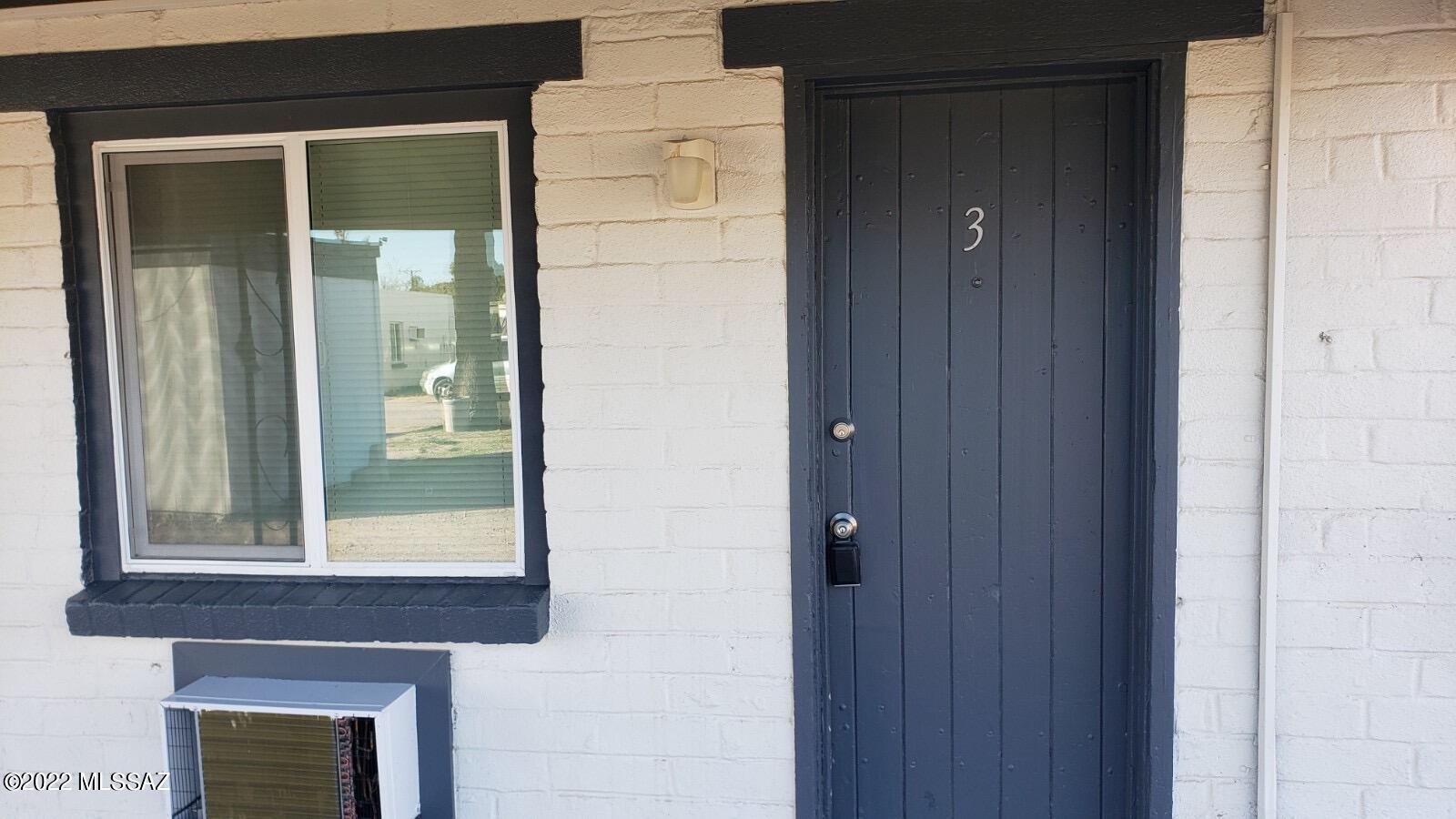 Los Ranchitos - Residential Lease