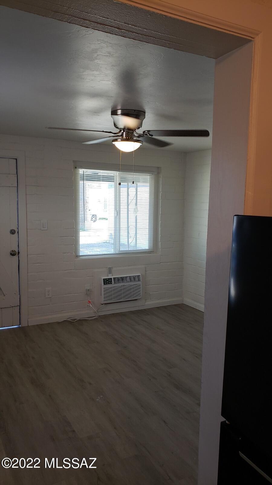Los Ranchitos - Residential Lease