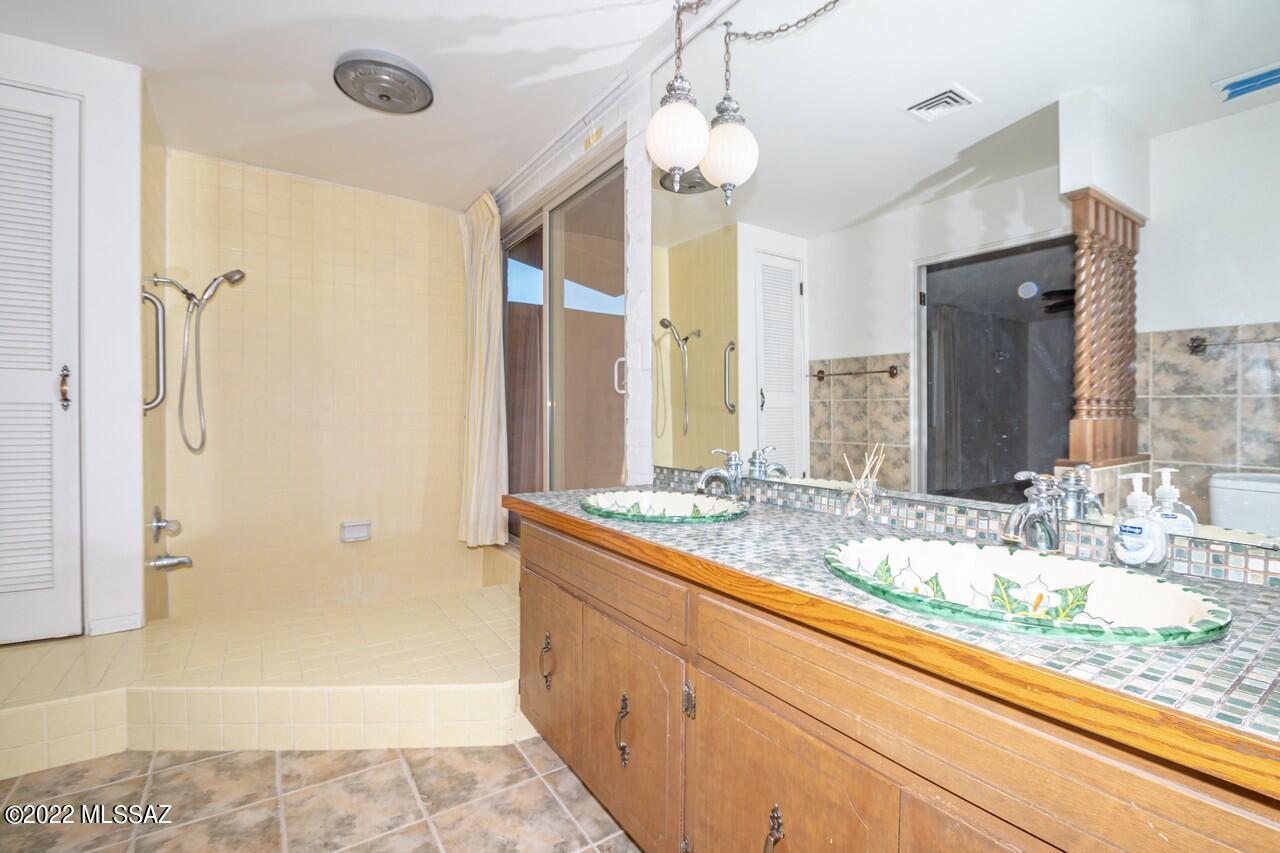 Catalina Foothills Estates NO. 7 - Residential