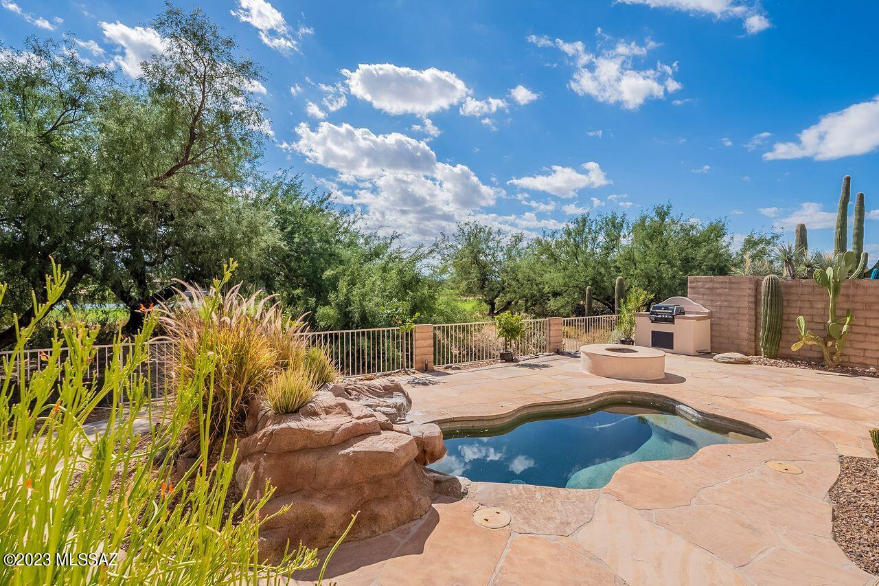 Sabino Hills (1-70) - Residential