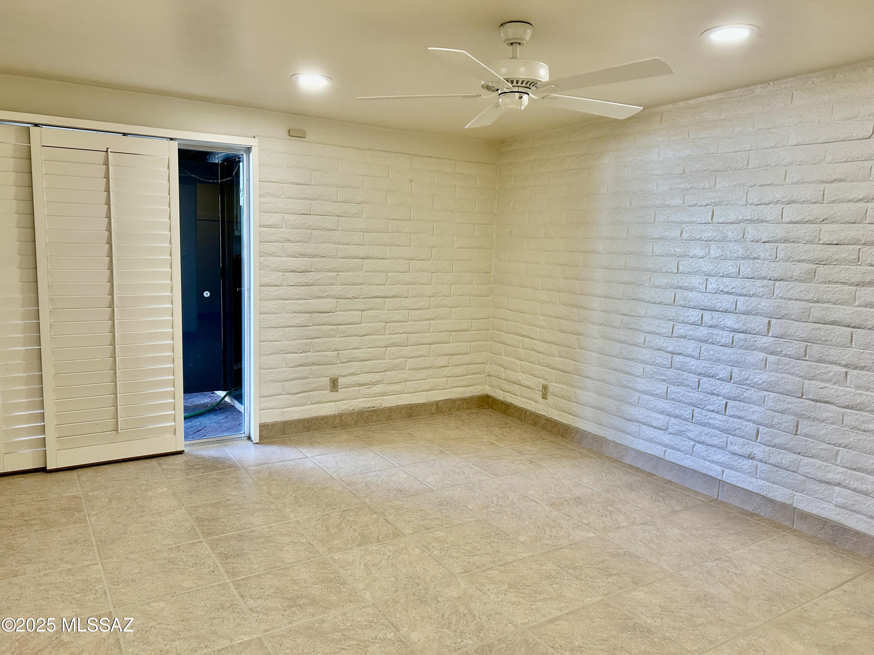 Verde Catalina Townhouses(1-149) - Residential