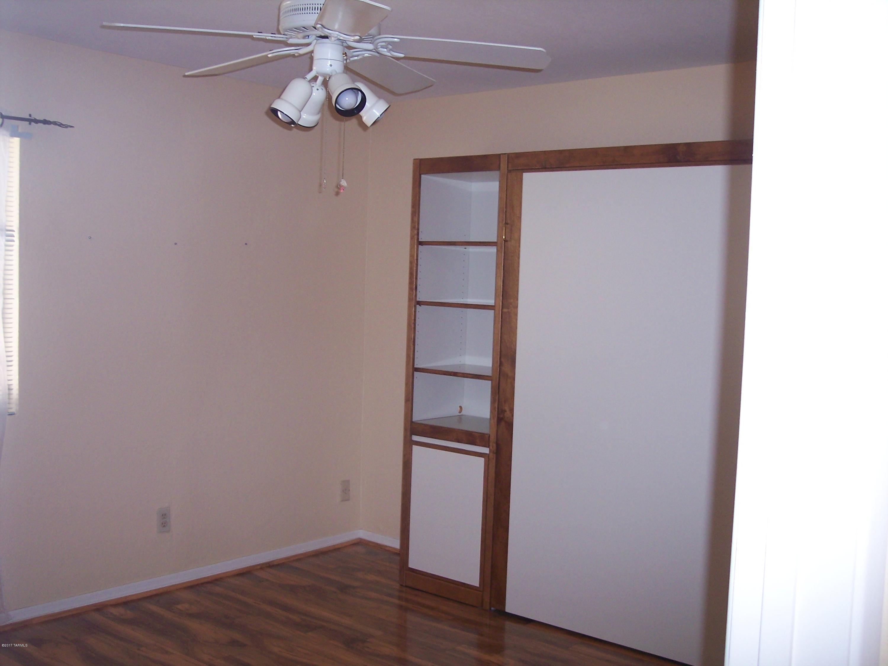 McCormick Place Twnhms Blk II (1-114) - Residential Lease