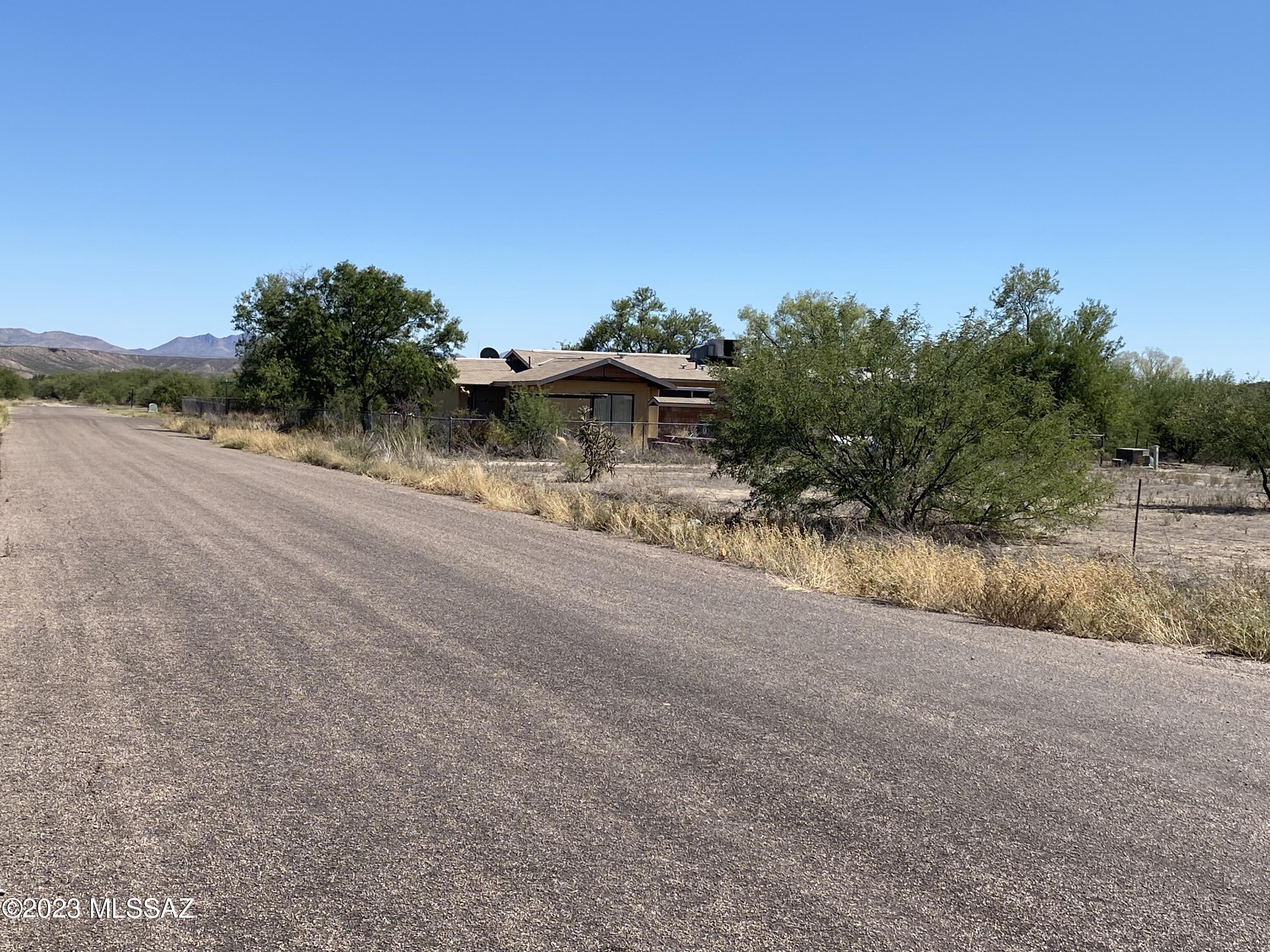 Willow Lakes - Land