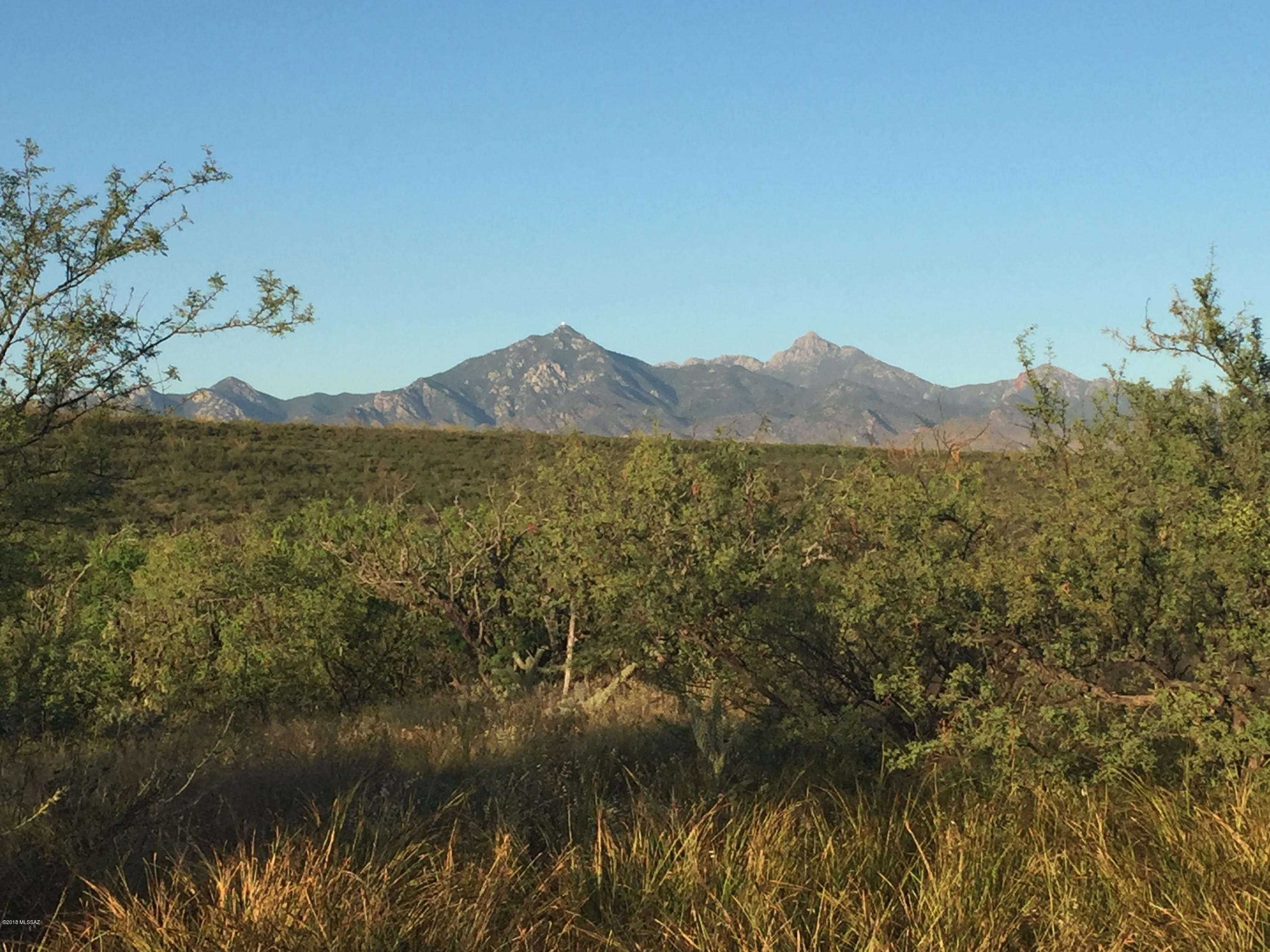 16.61 scenic areas in Tubac Foothills Ranch! Spectacular views of the Santa Ritas from this level parcel. The property has a well with well house and tank! 360 degree views and usable acreage makes this an ideal lot to build your custom home on! Call (520) 398-2222 today for more information!