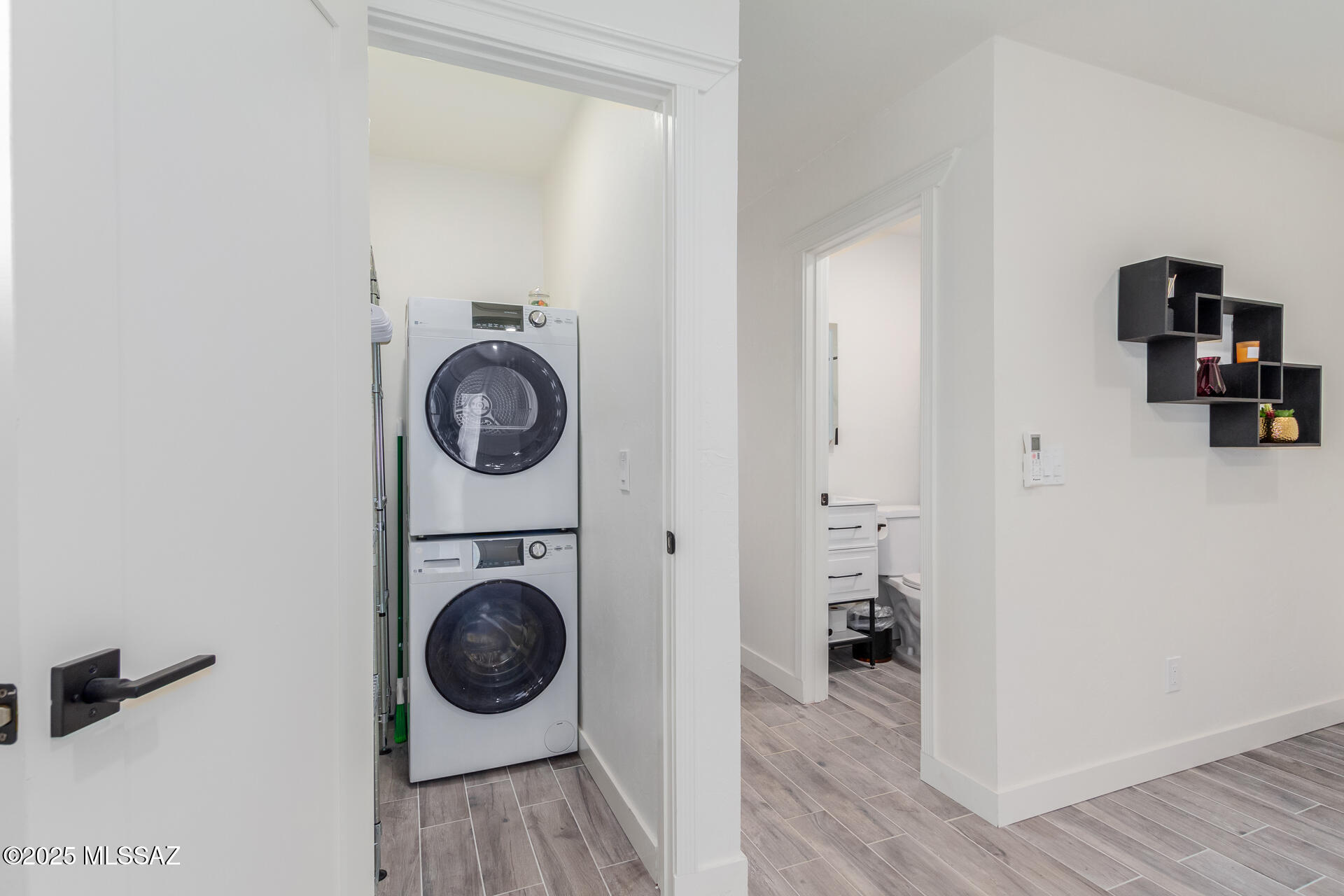 Catalina Vista - Residential Lease