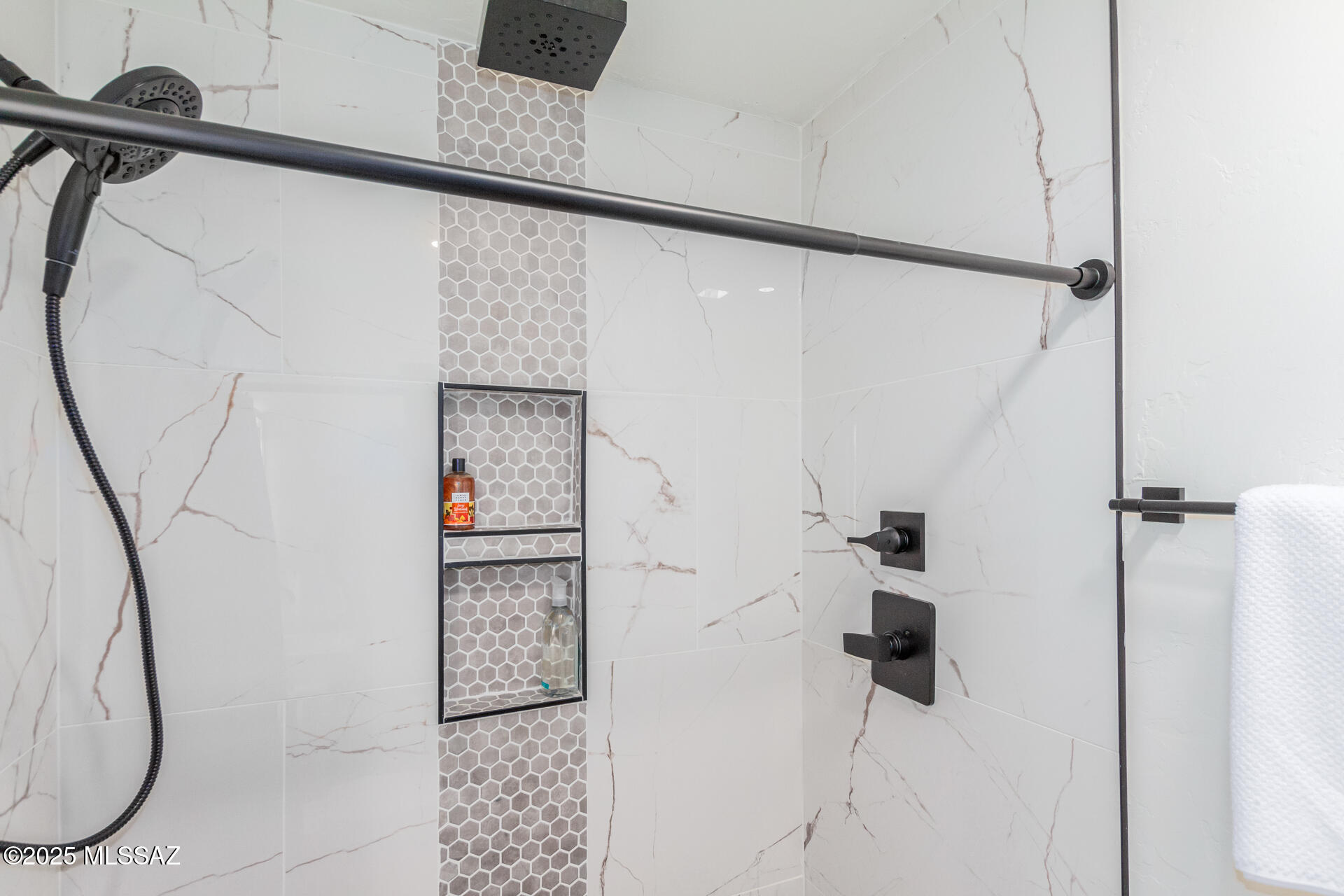 Catalina Vista - Residential Lease