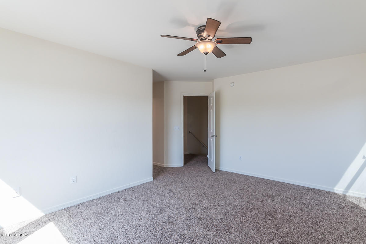Pantano Overlook - Residential