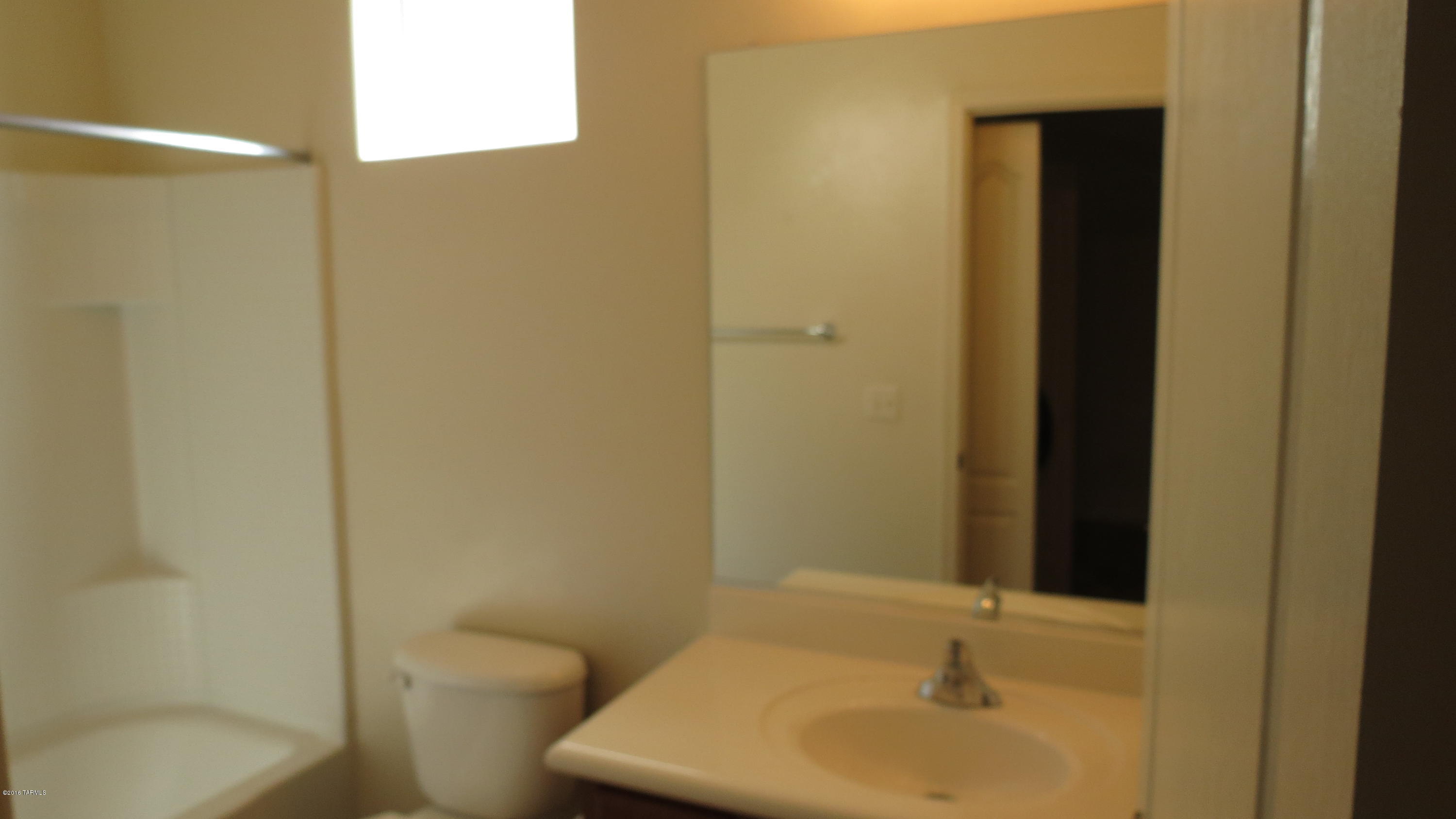 Riverside Crossing (1-133) - Residential Lease