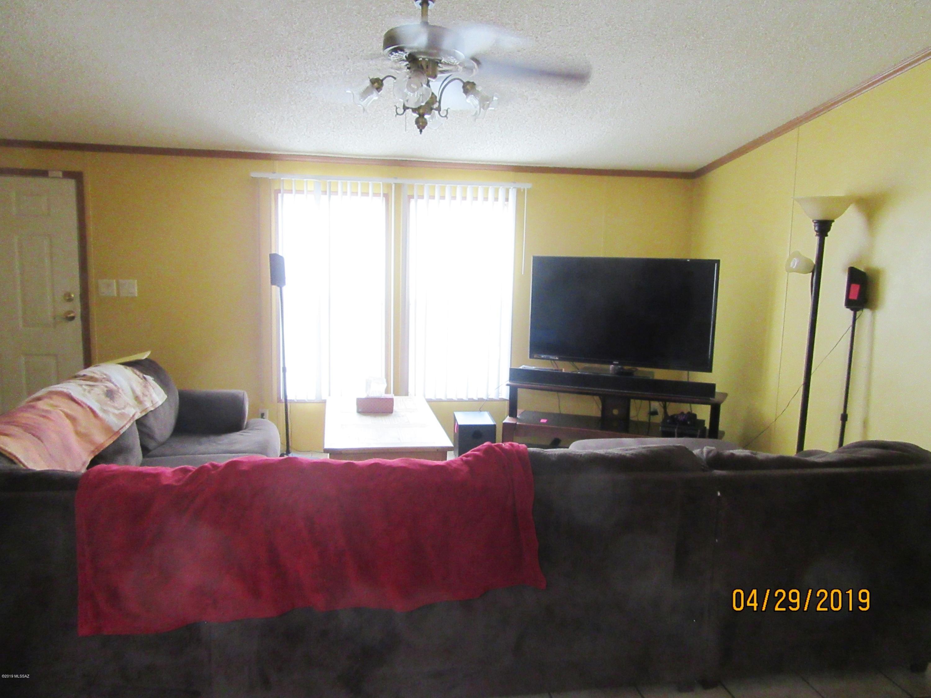 Esperanza Place (1-27) - Residential
