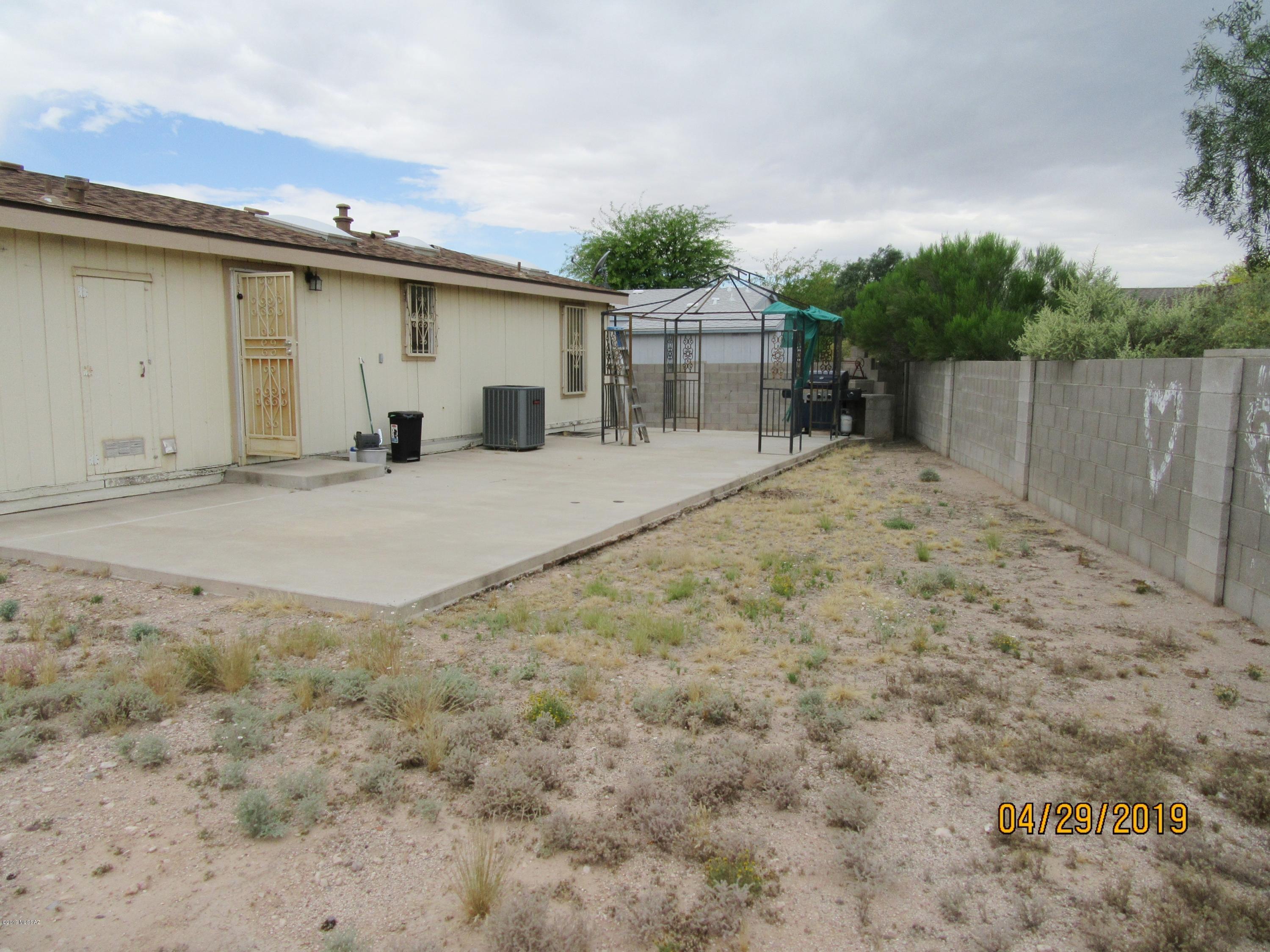 Esperanza Place (1-27) - Residential
