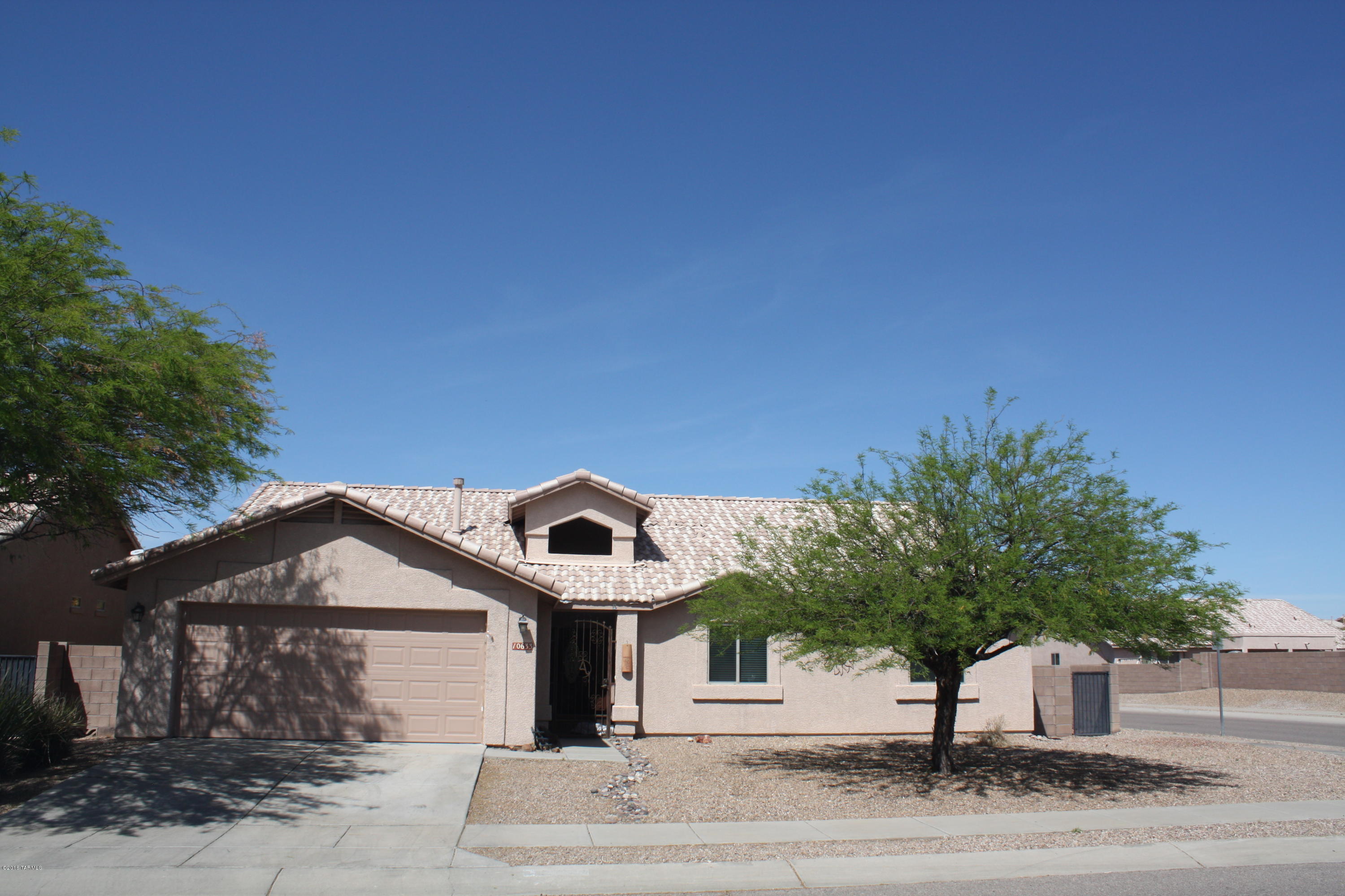 Mesquite Ranch (1-619) - Residential Lease