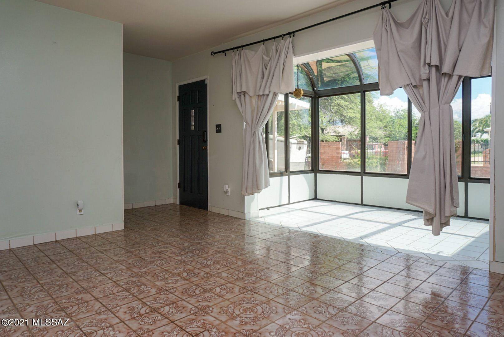 Manana Vista - Residential