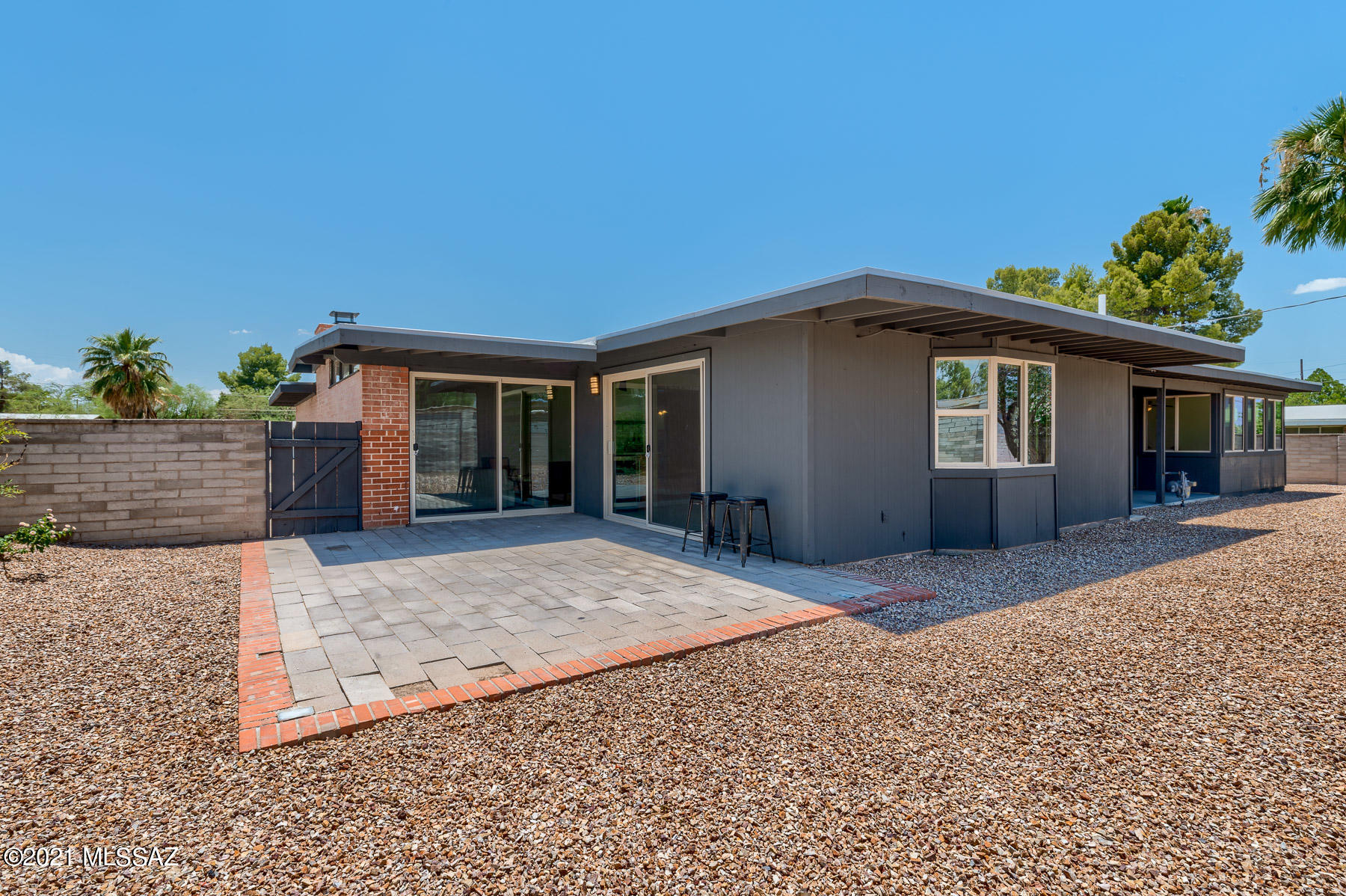 Carlos Terrace - Residential