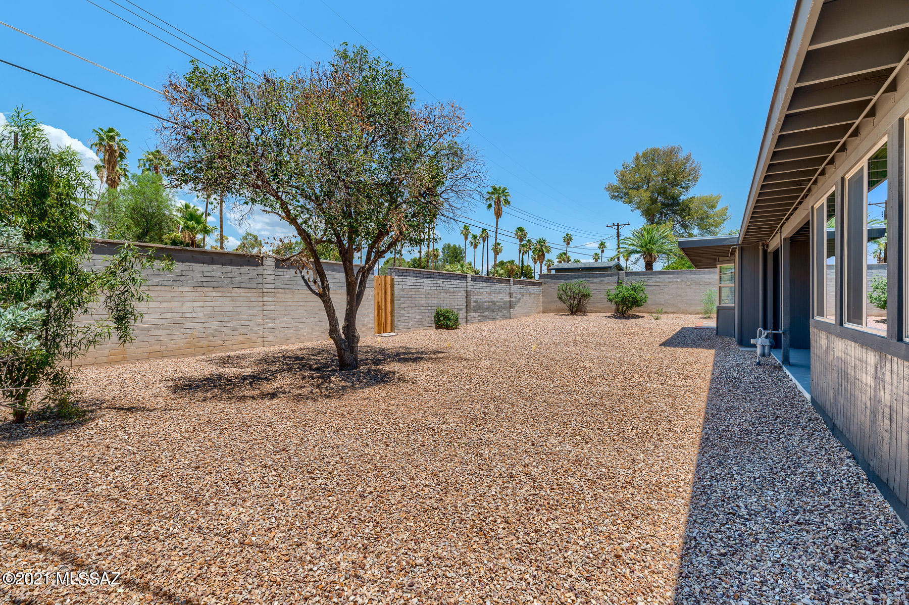 Carlos Terrace - Residential