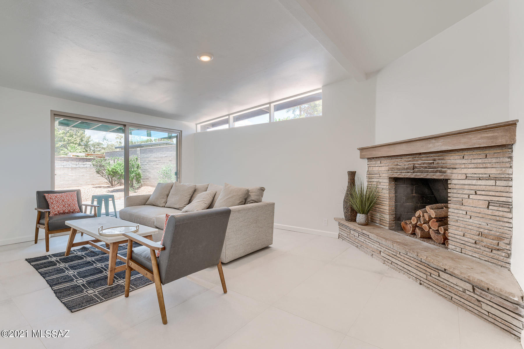 Carlos Terrace - Residential