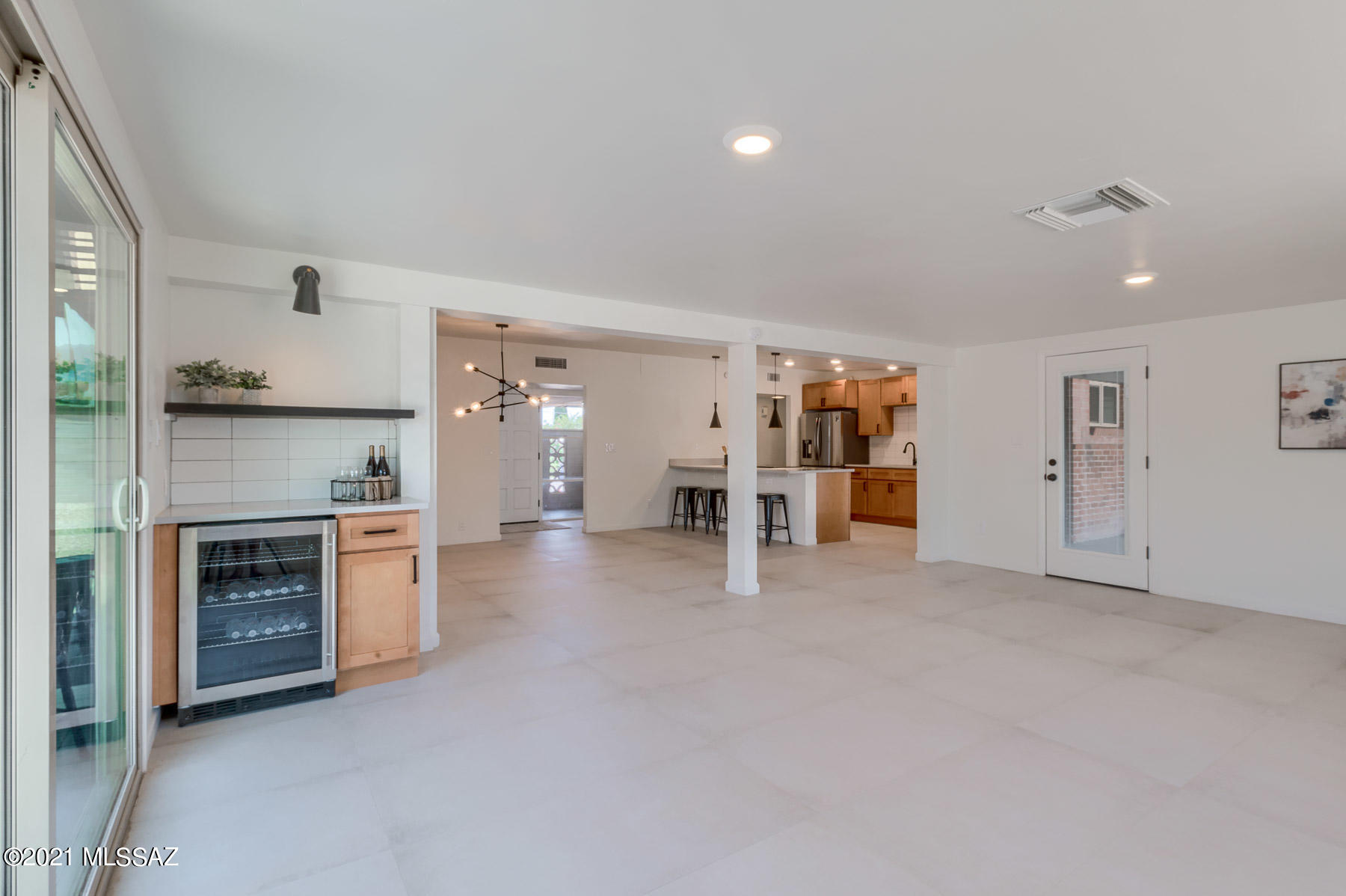 Carlos Terrace - Residential