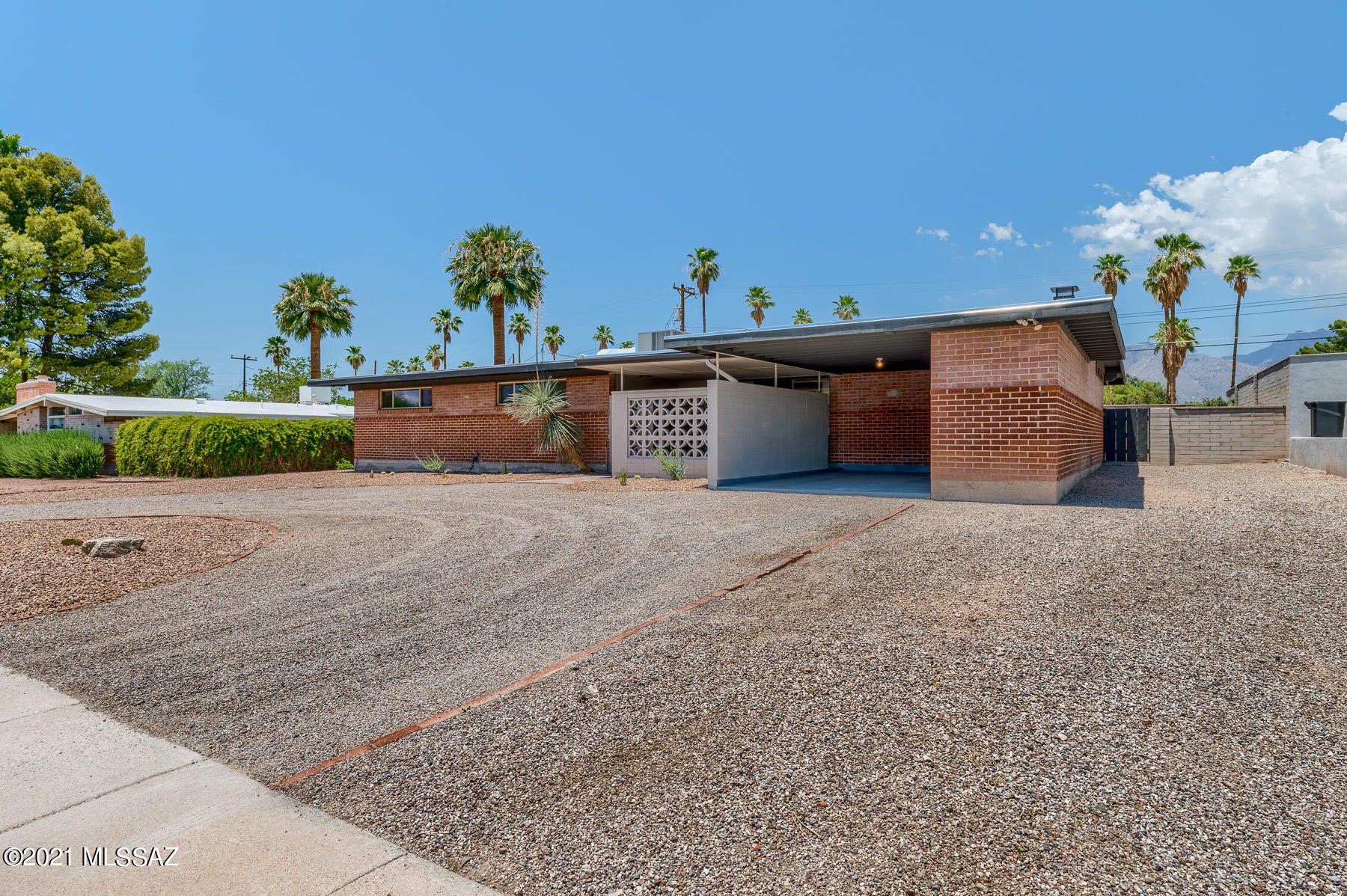 Carlos Terrace - Residential
