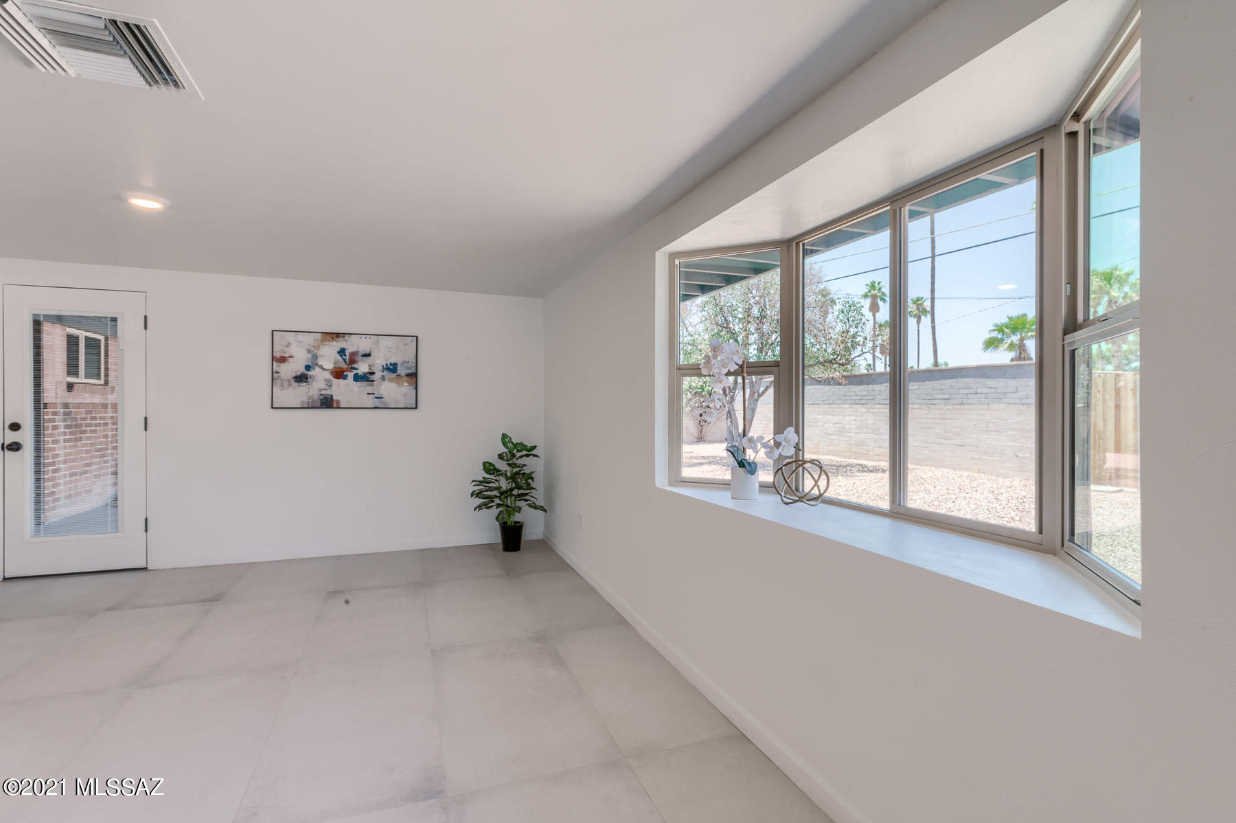 Carlos Terrace - Residential