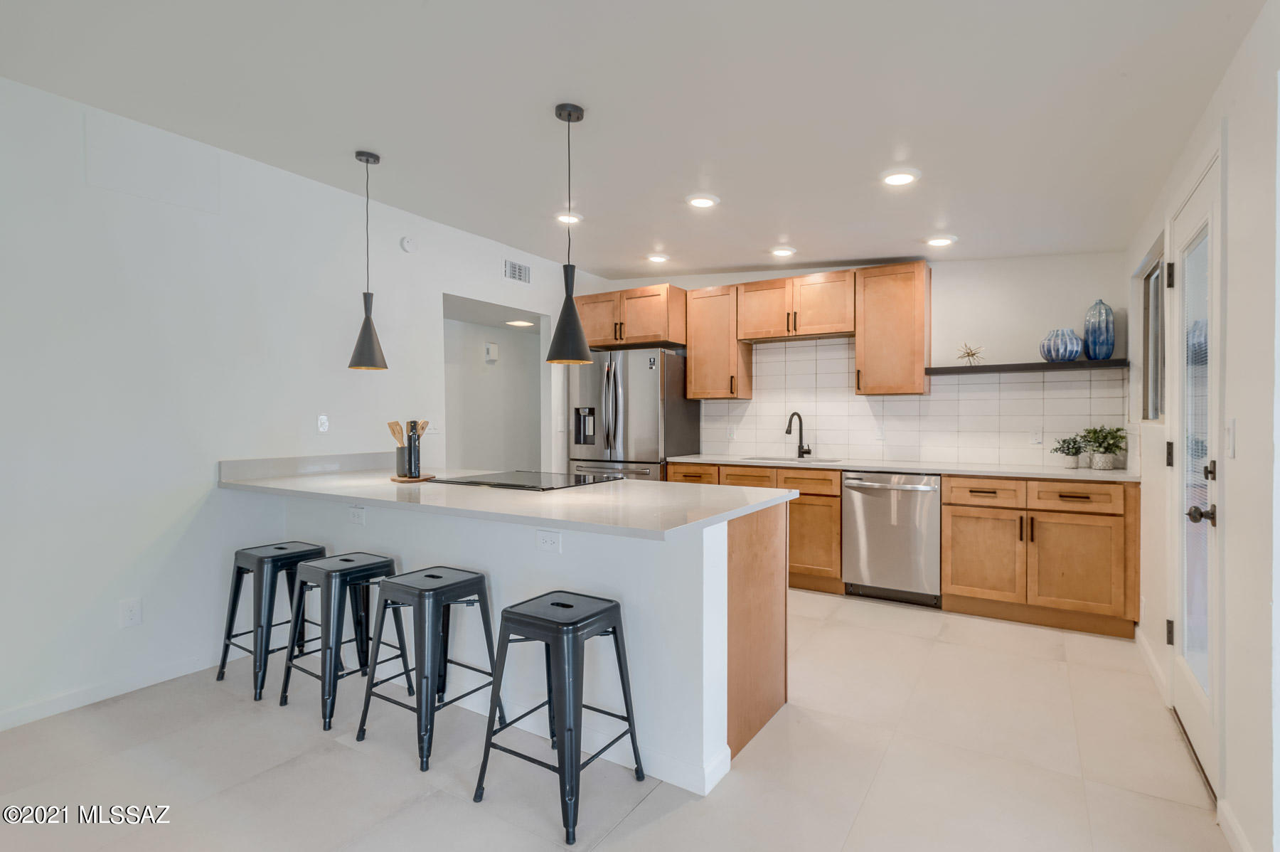 Carlos Terrace - Residential