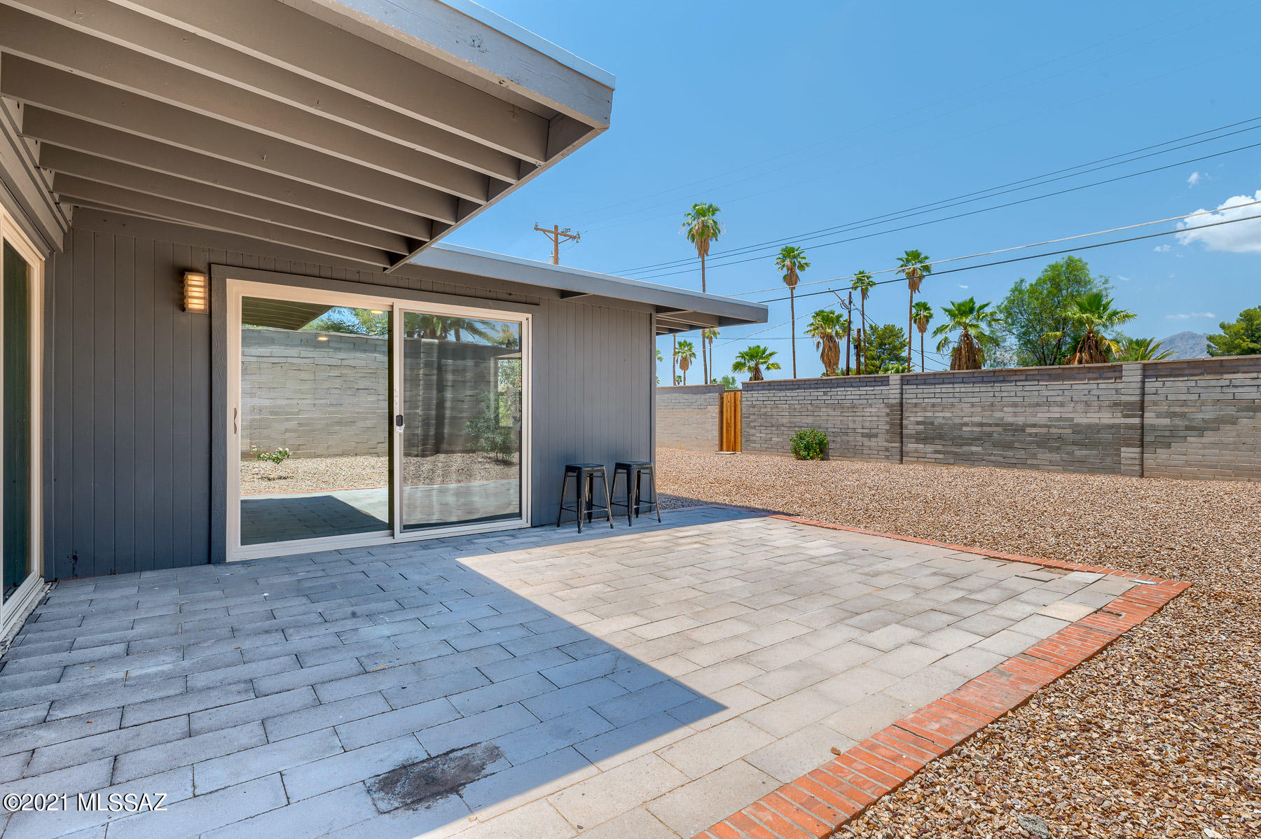 Carlos Terrace - Residential
