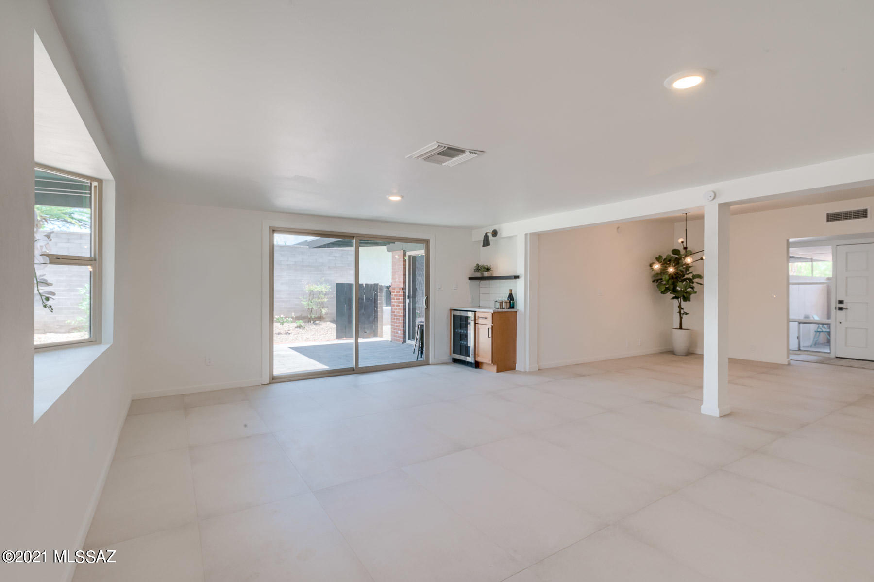 Carlos Terrace - Residential