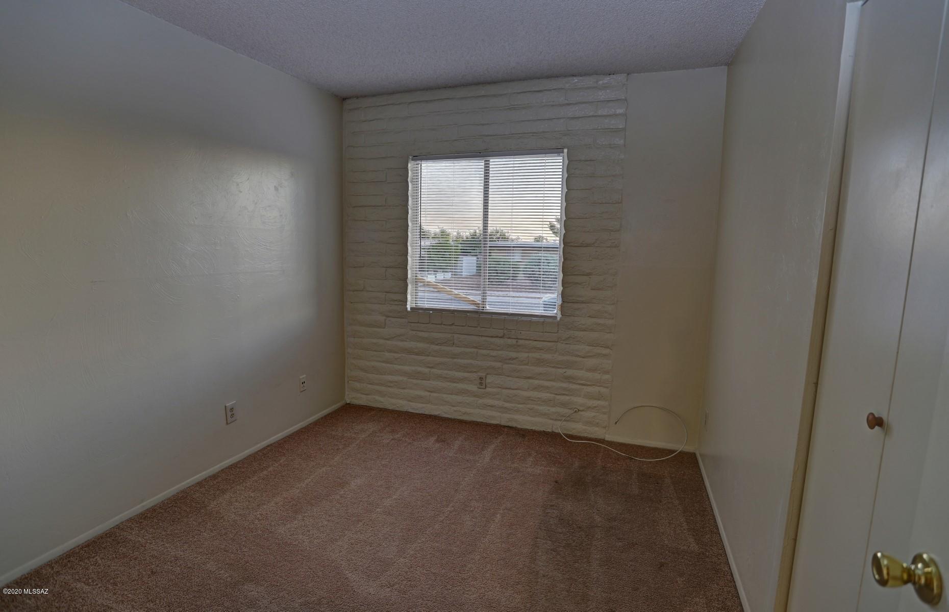 Pine Grove (171-383) - Residential