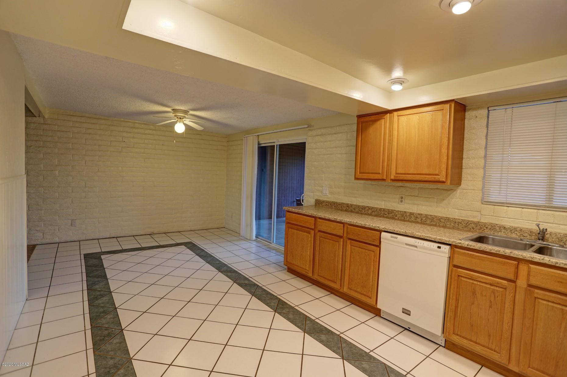 Pine Grove (171-383) - Residential