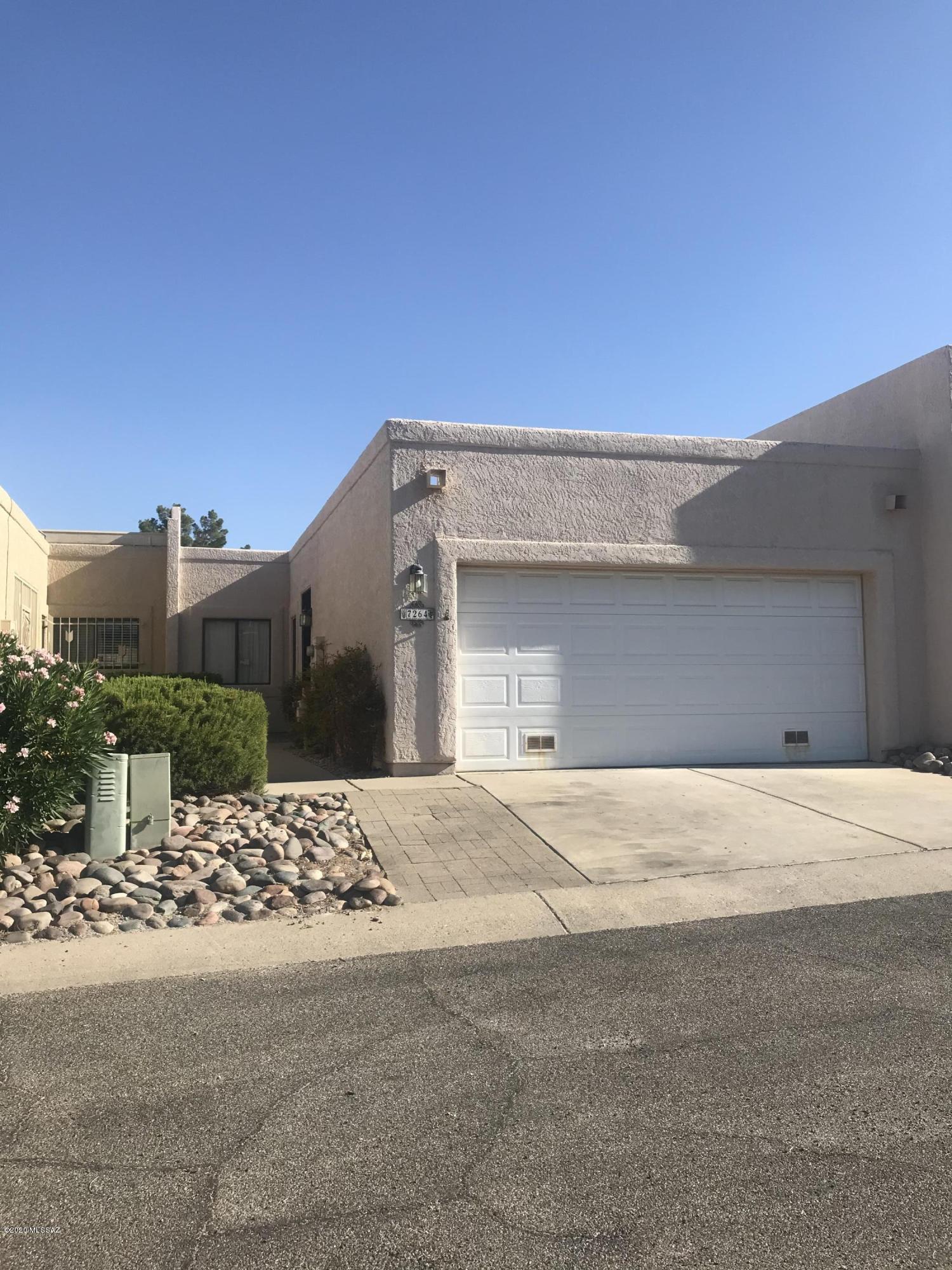 Great Eastside location for this large 3 Bedroom 2 Bath Townhouse in Small Montego Townhome community.  Community pool/spa within walking distance!  Open concept floor plan has lots of natural light in all rooms. Brand new vinyl plank floors, clerestory windows in living room, Dining area between living room and kitchen with breakfast bar.. Master suite has a walk in closet and master bath has dual sinks. Private back patio/yard has water feature and is fully paved.  Refrigerator, washer/dryer, dishwasher, Central A/C & Heat, Wrought Iron Foyer, 2 Car Garage. - Pets upon owner approval