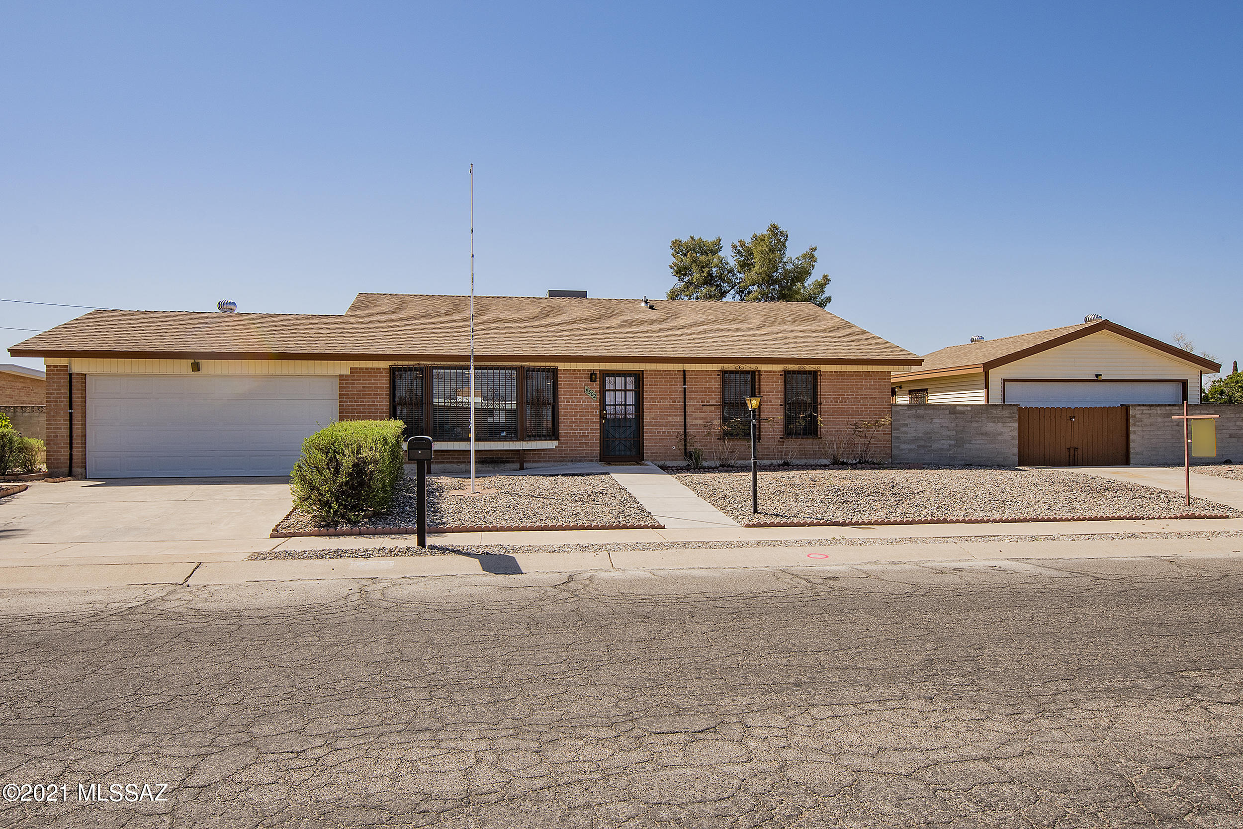 Carriage Hill NO. 4 (433-524) - Residential