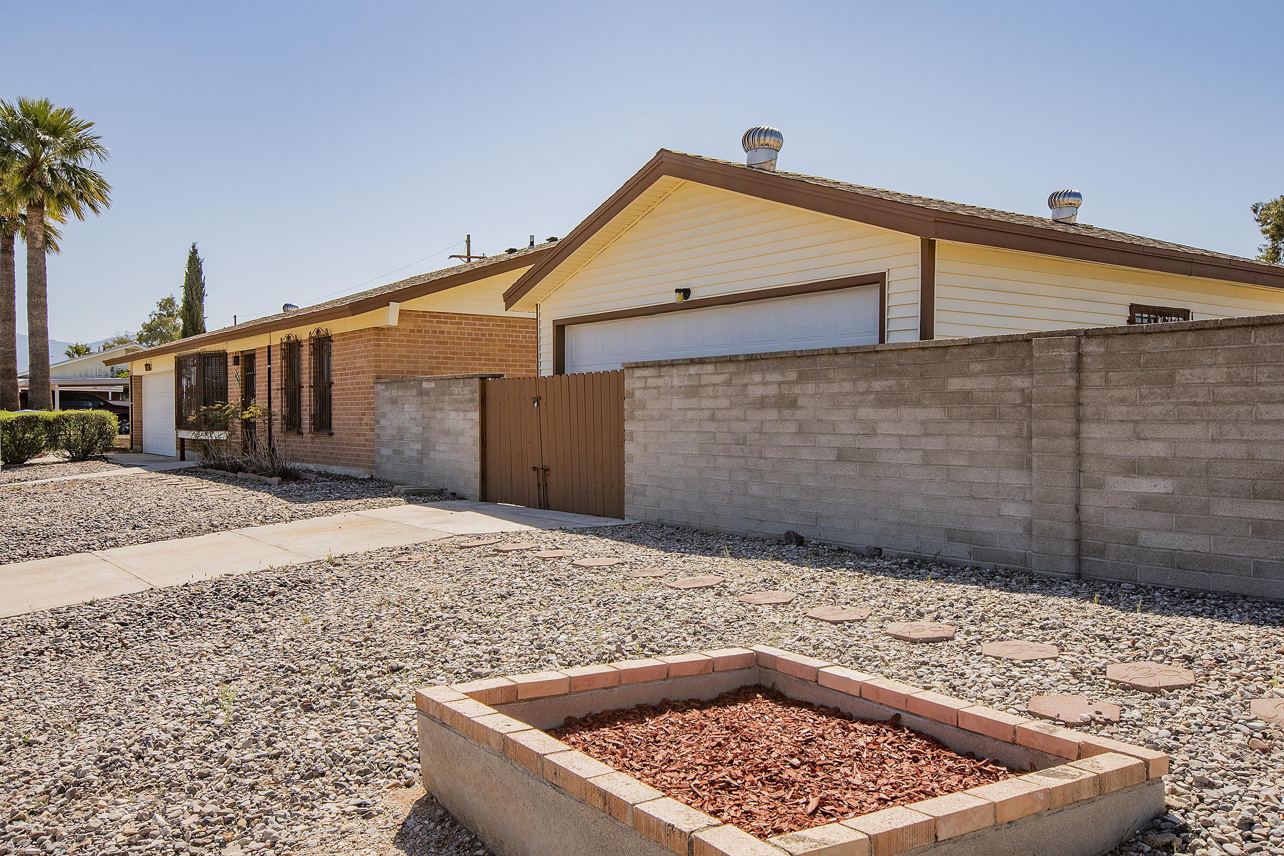 Carriage Hill NO. 4 (433-524) - Residential