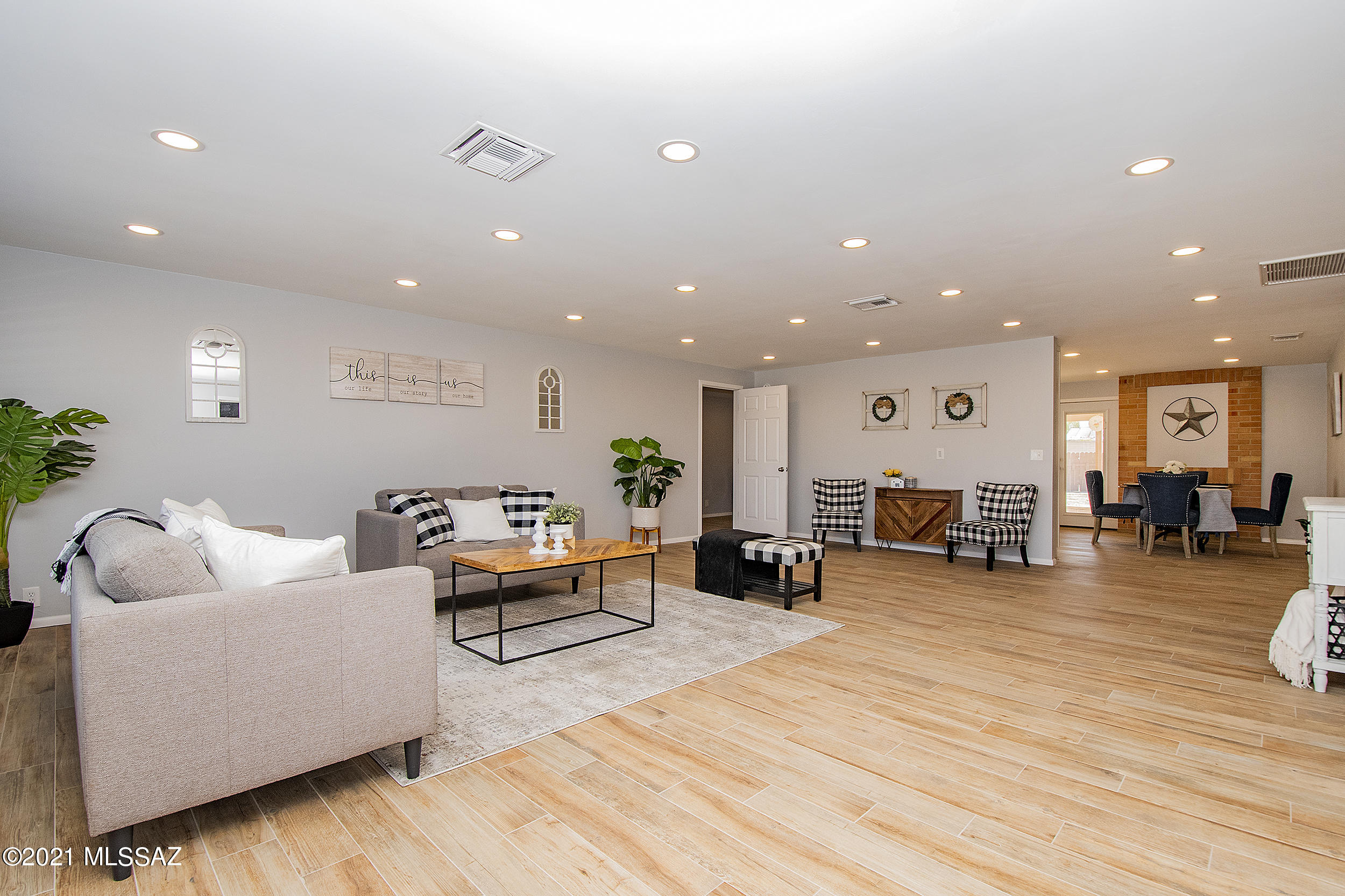 Carriage Hill NO. 4 (433-524) - Residential