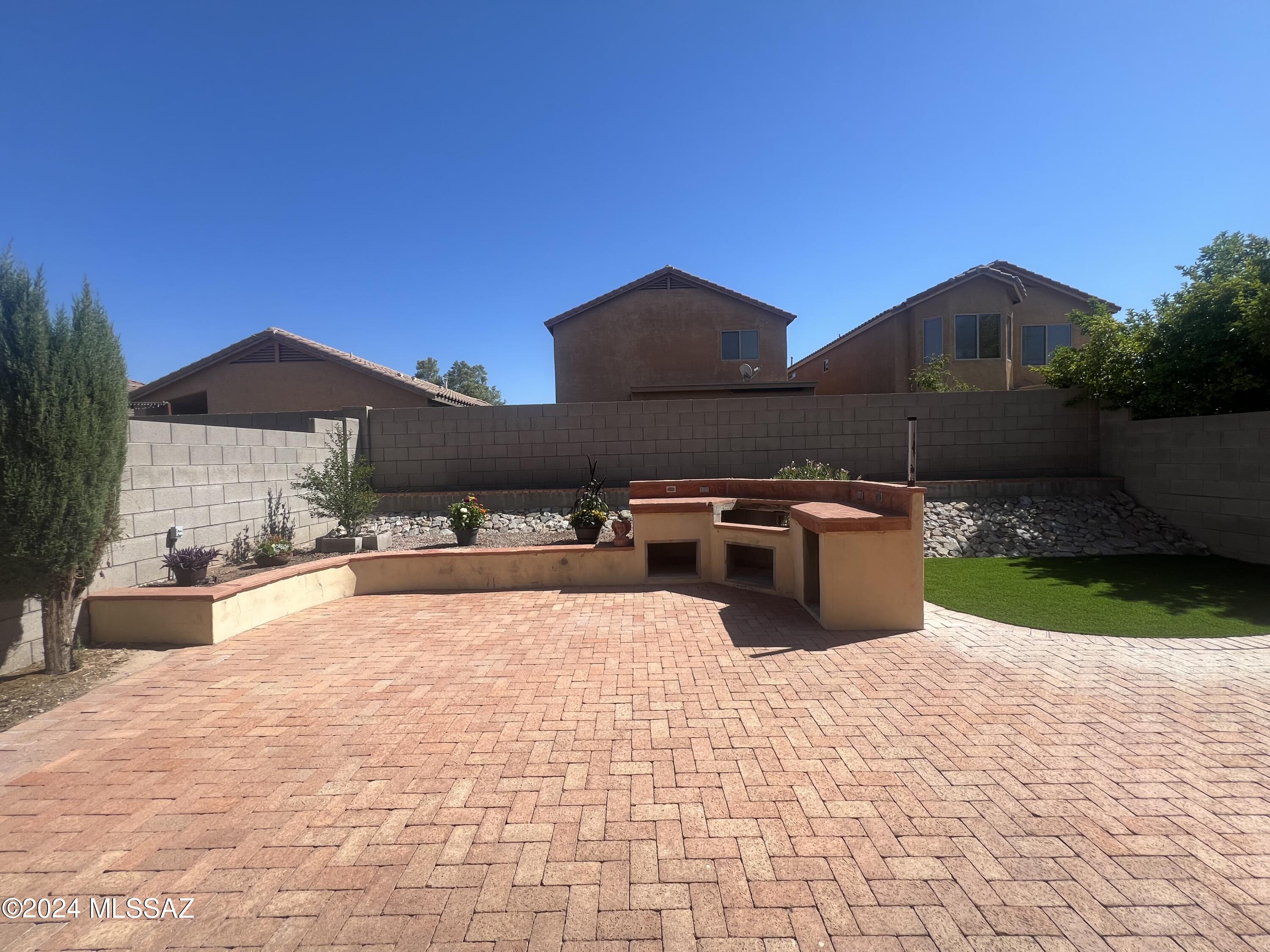 Empire Heights (1-241) - Residential