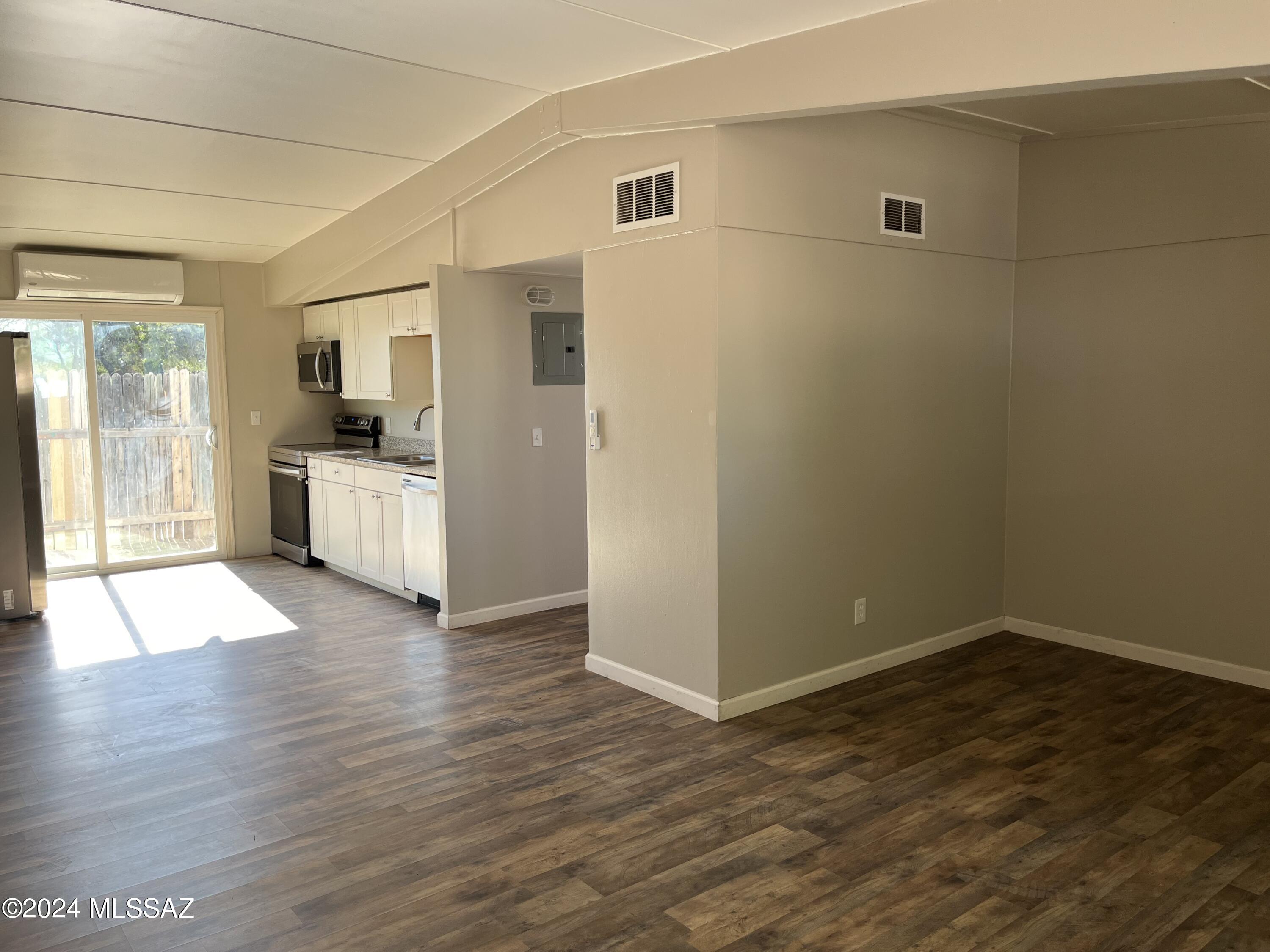 Coronado Heights - Residential Lease