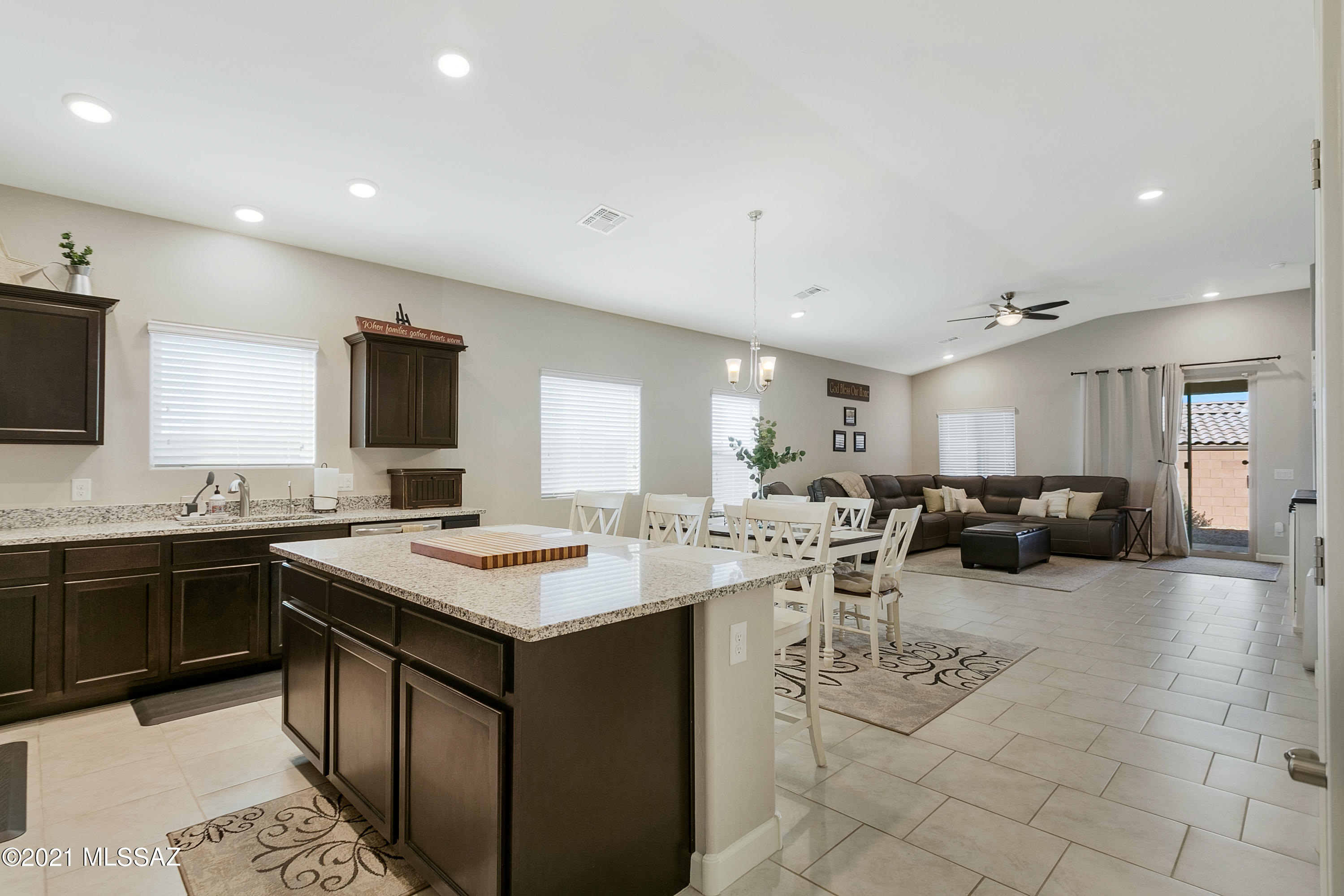 New Tucson Unit NO. 5 (1-312) - Residential