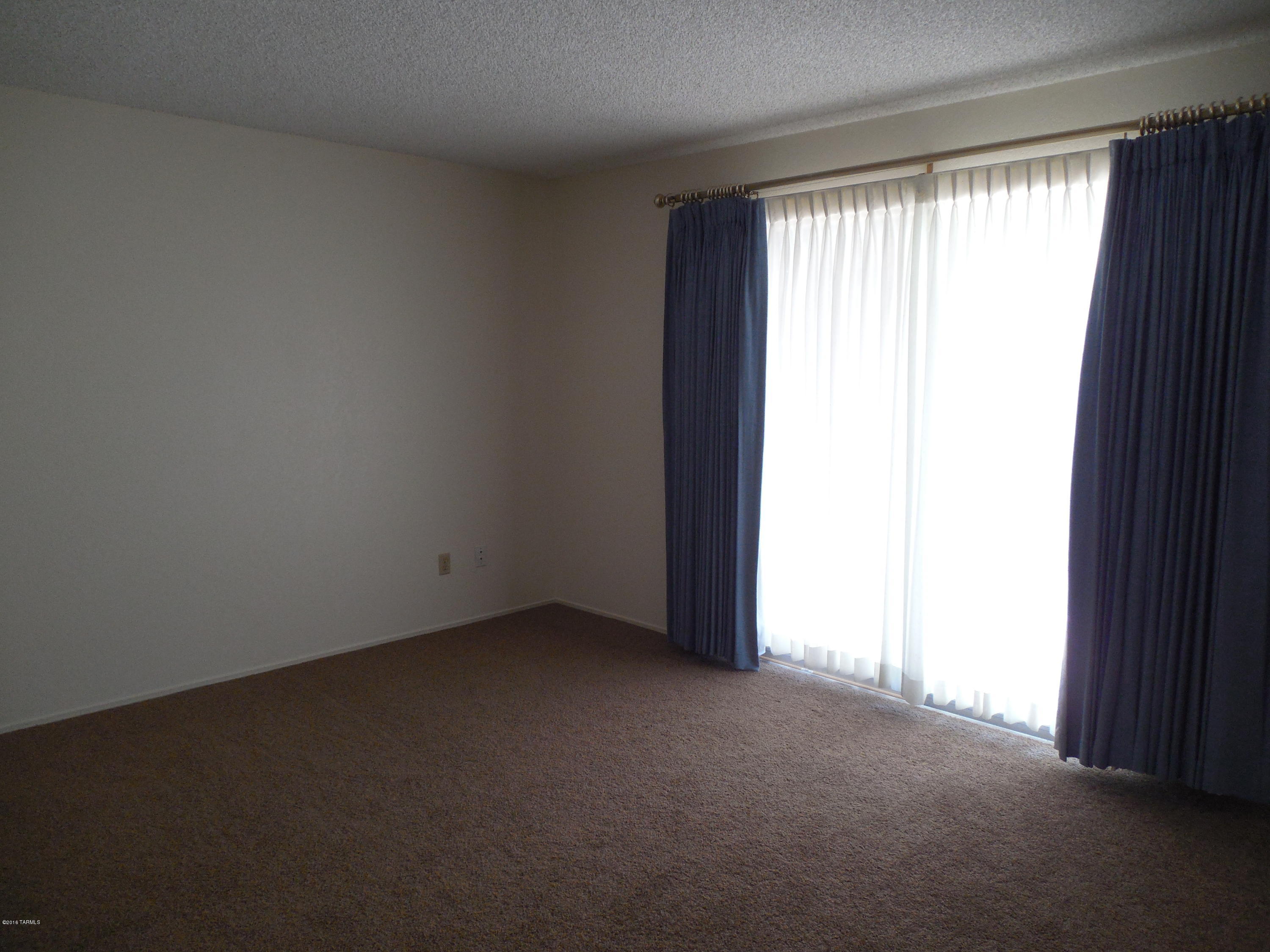 Casas Adobes West No.2 (284-438) - Residential Lease