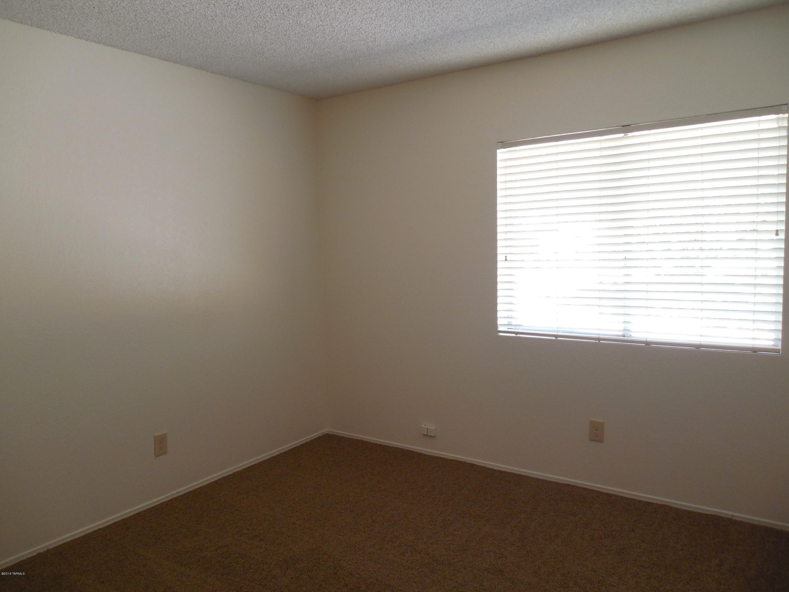 Casas Adobes West No.2 (284-438) - Residential Lease