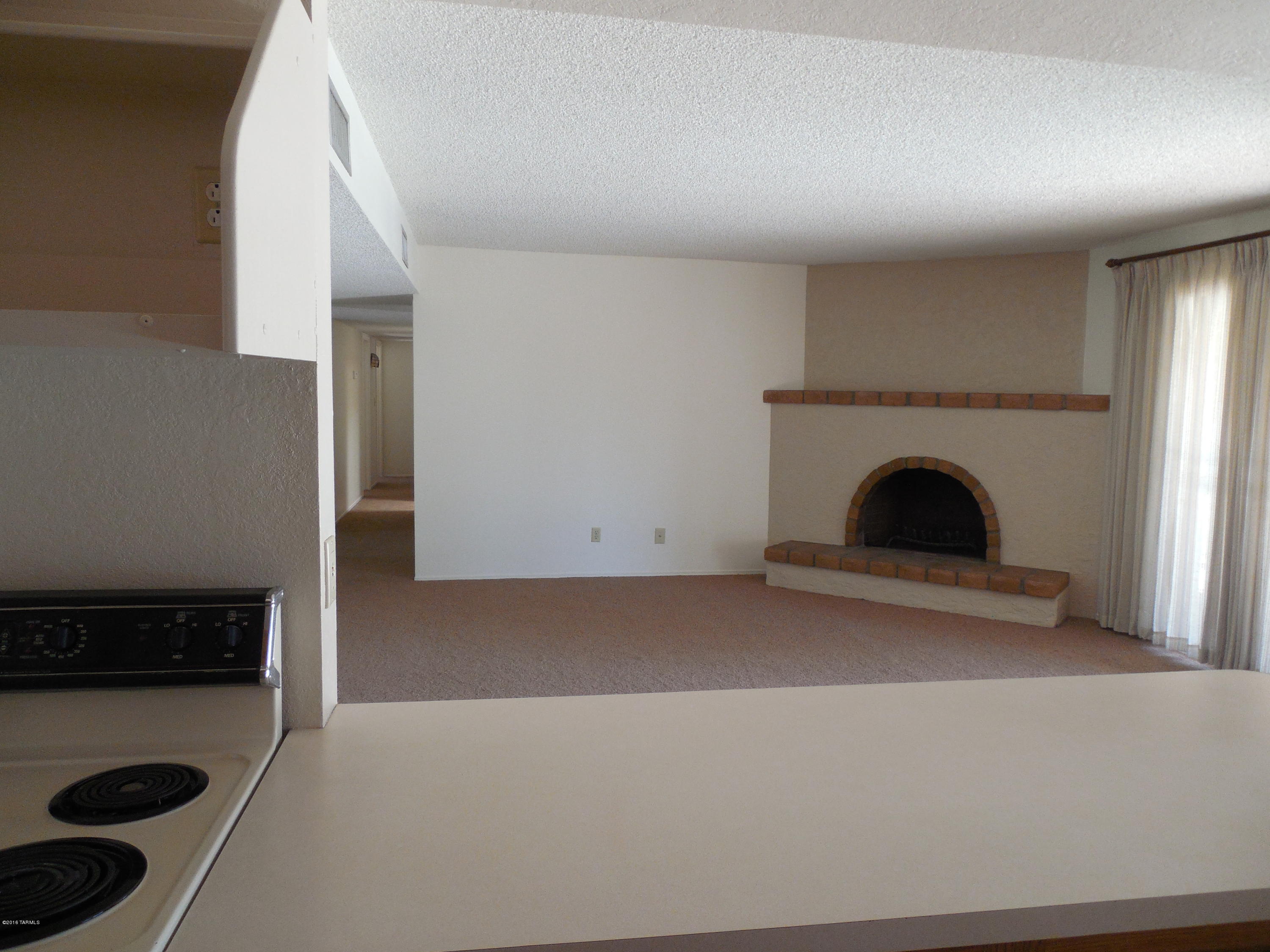 Casas Adobes West No.2 (284-438) - Residential Lease