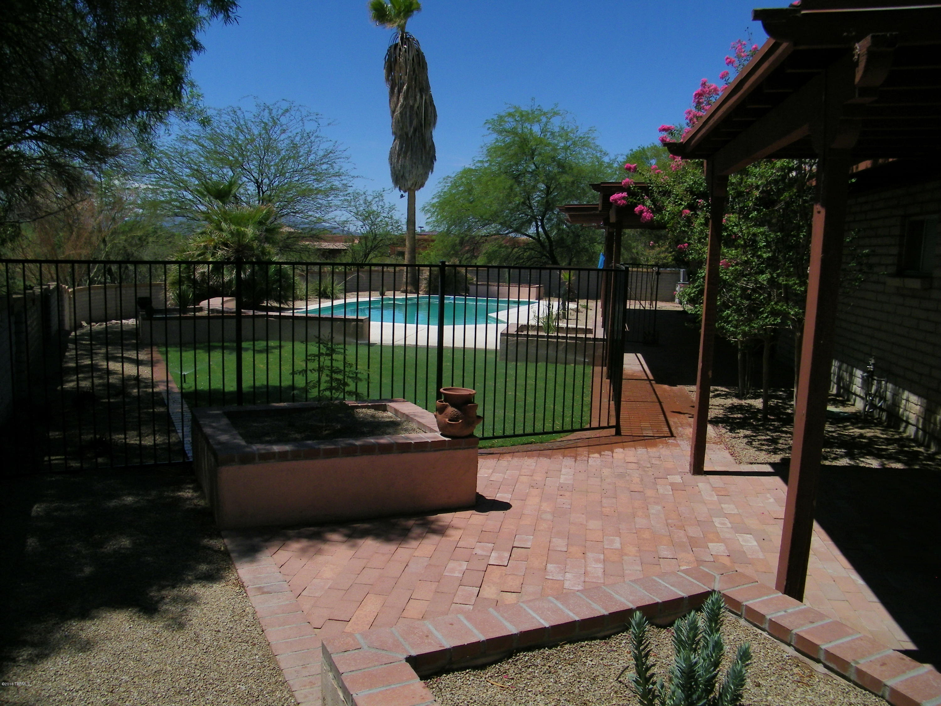 Casas Adobes West No.2 (284-438) - Residential Lease