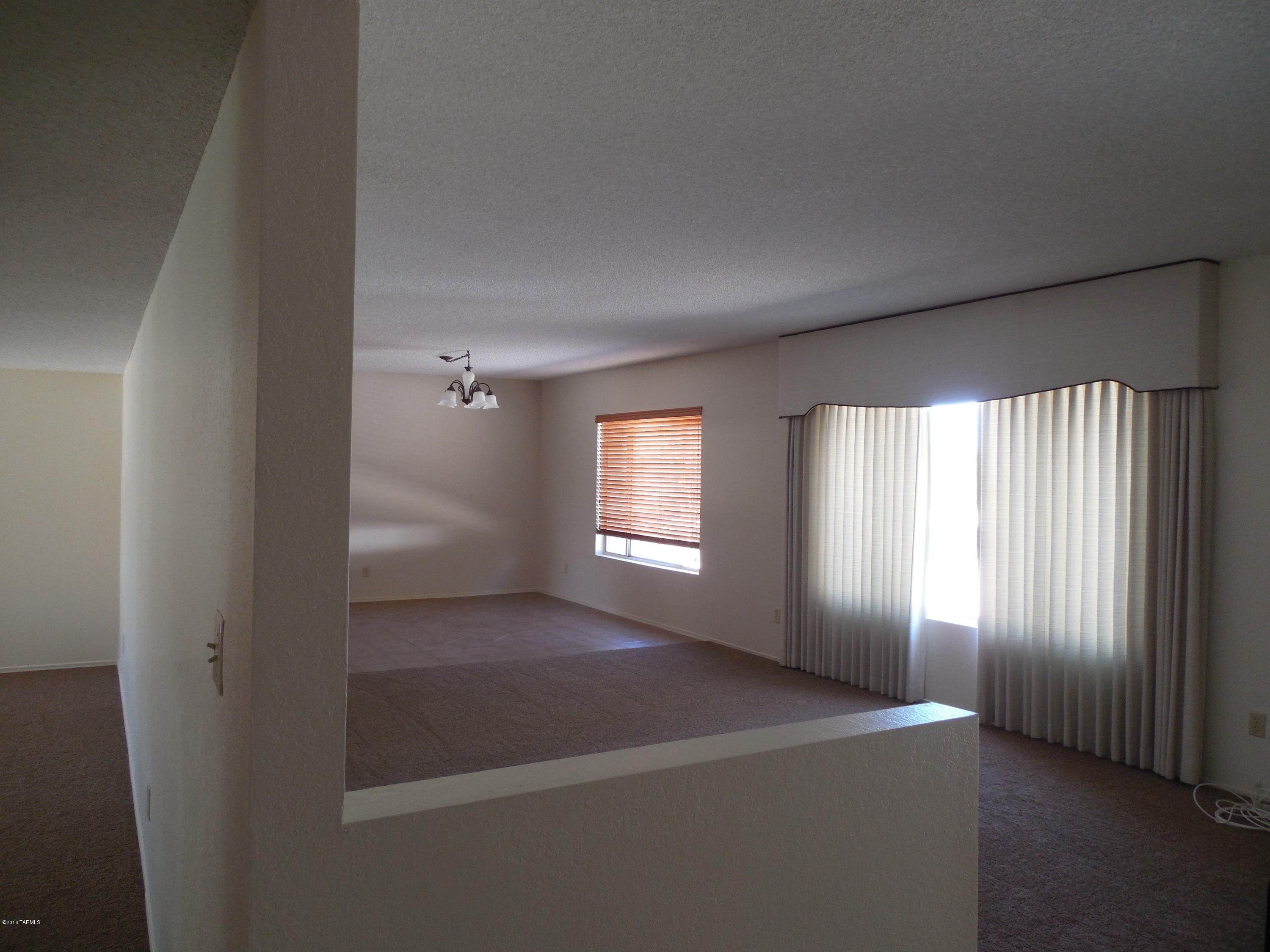 Casas Adobes West No.2 (284-438) - Residential Lease