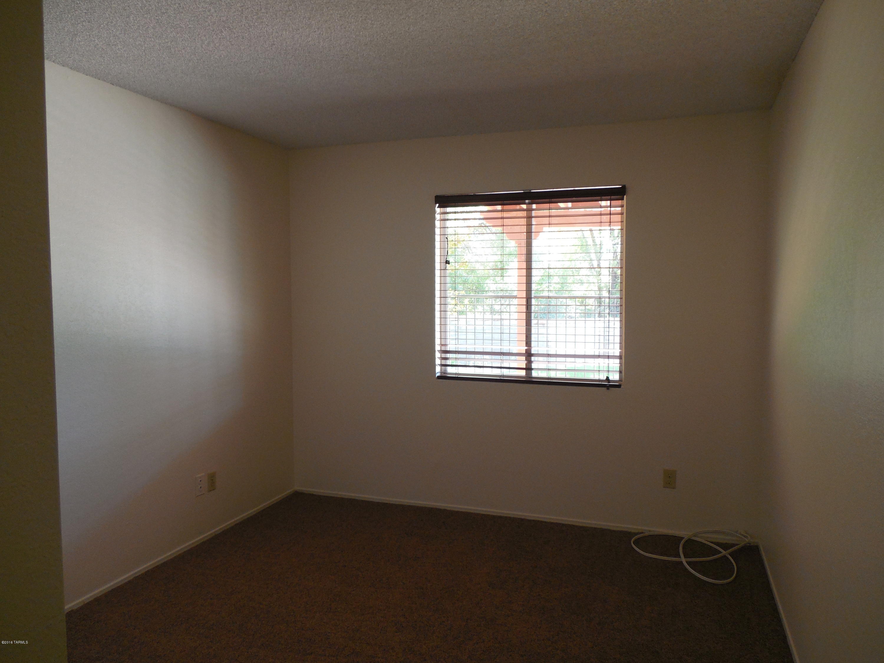 Casas Adobes West No.2 (284-438) - Residential Lease